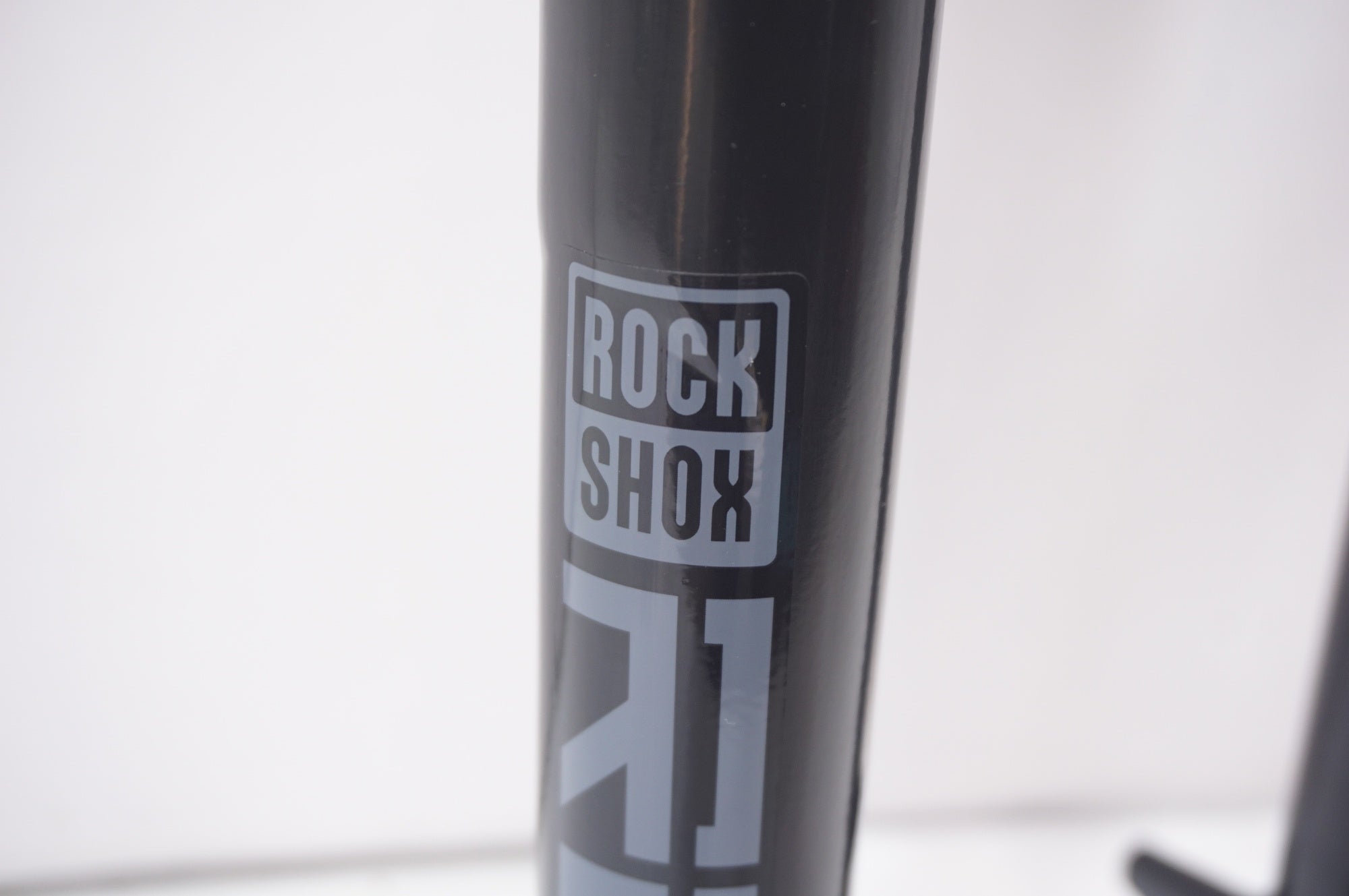 ROCKSHOX 「ロックショック」 REBA 29インチ サスペンションフォーク / 世田谷店