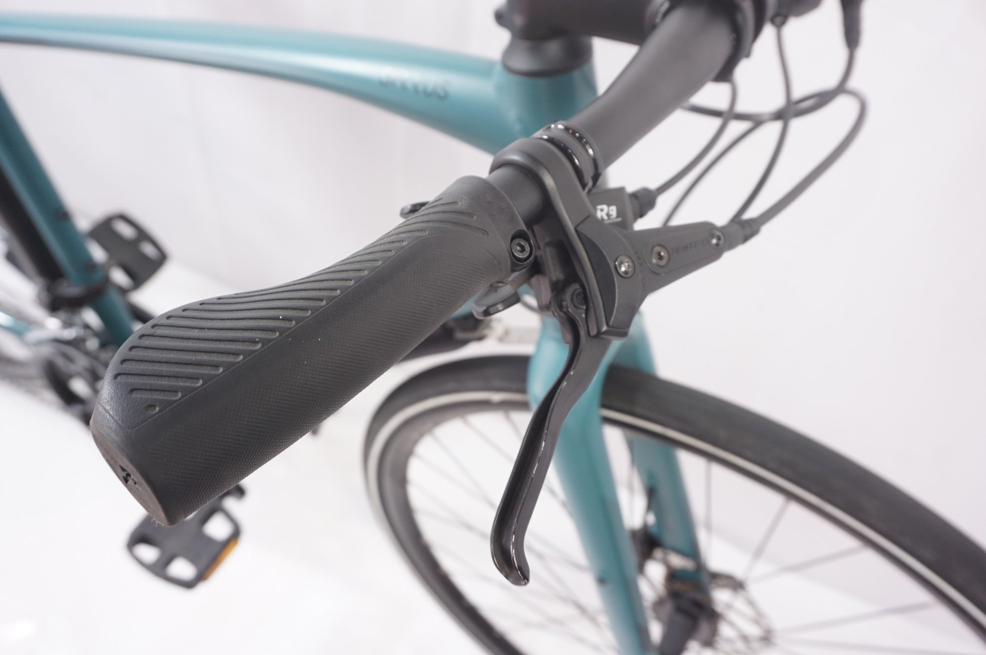 SPECIALIZED 「スペシャライズド」 SIRRUS 3.0 DISC 2022年モデル クロスバイク / 世田谷店