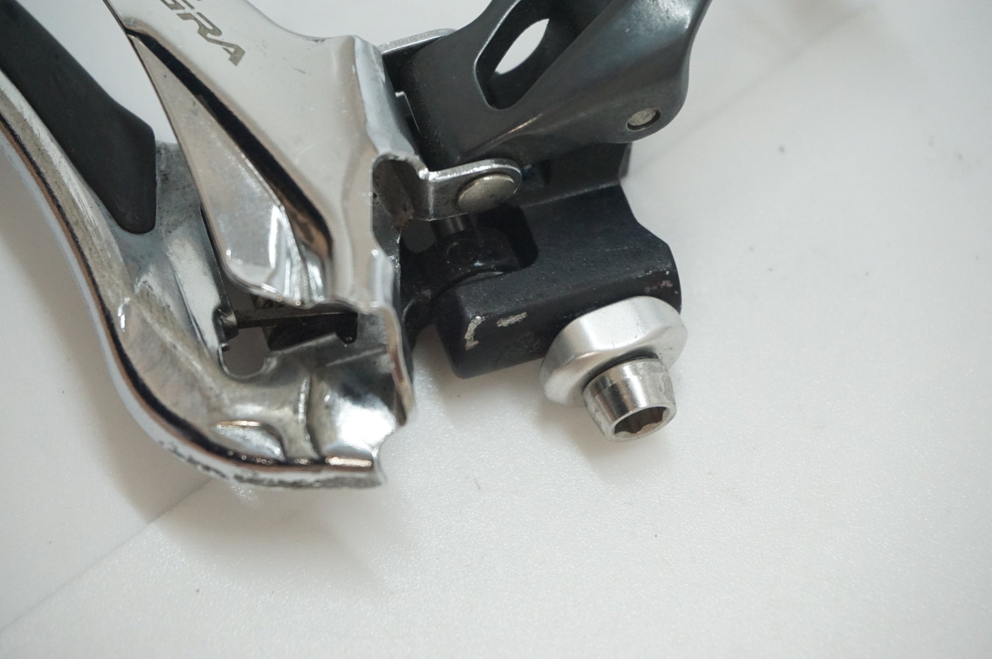 SHIMANO 「シマノ」 ULTEGRA FD-6800 フロントディレイラー