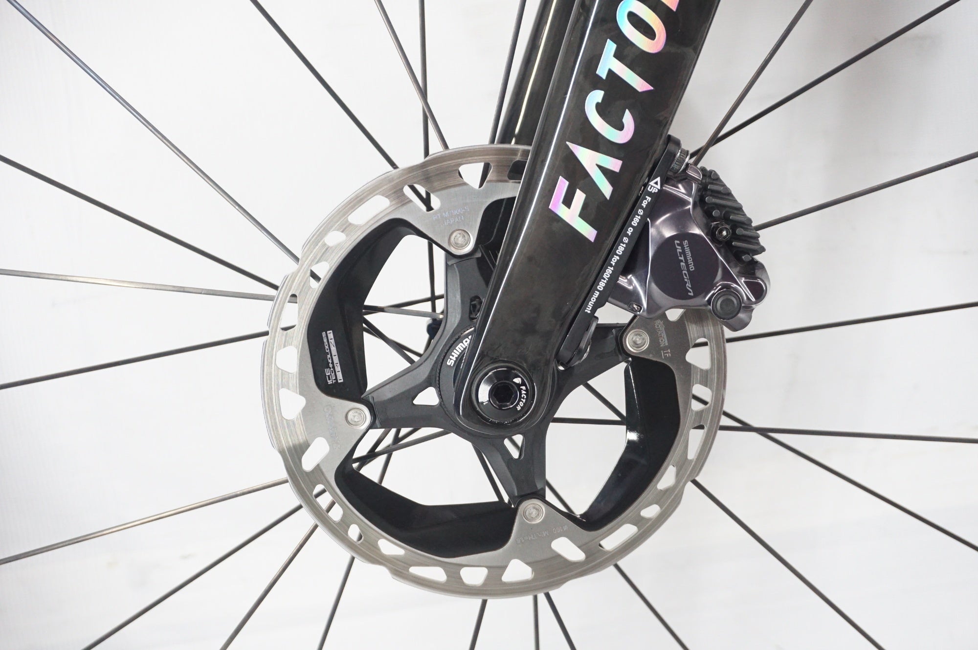 FACTOR 「ファクター」 OSTRO VAM ULTEGRA Di2 2023年モデル ロードバイク / 阪急塚口店
