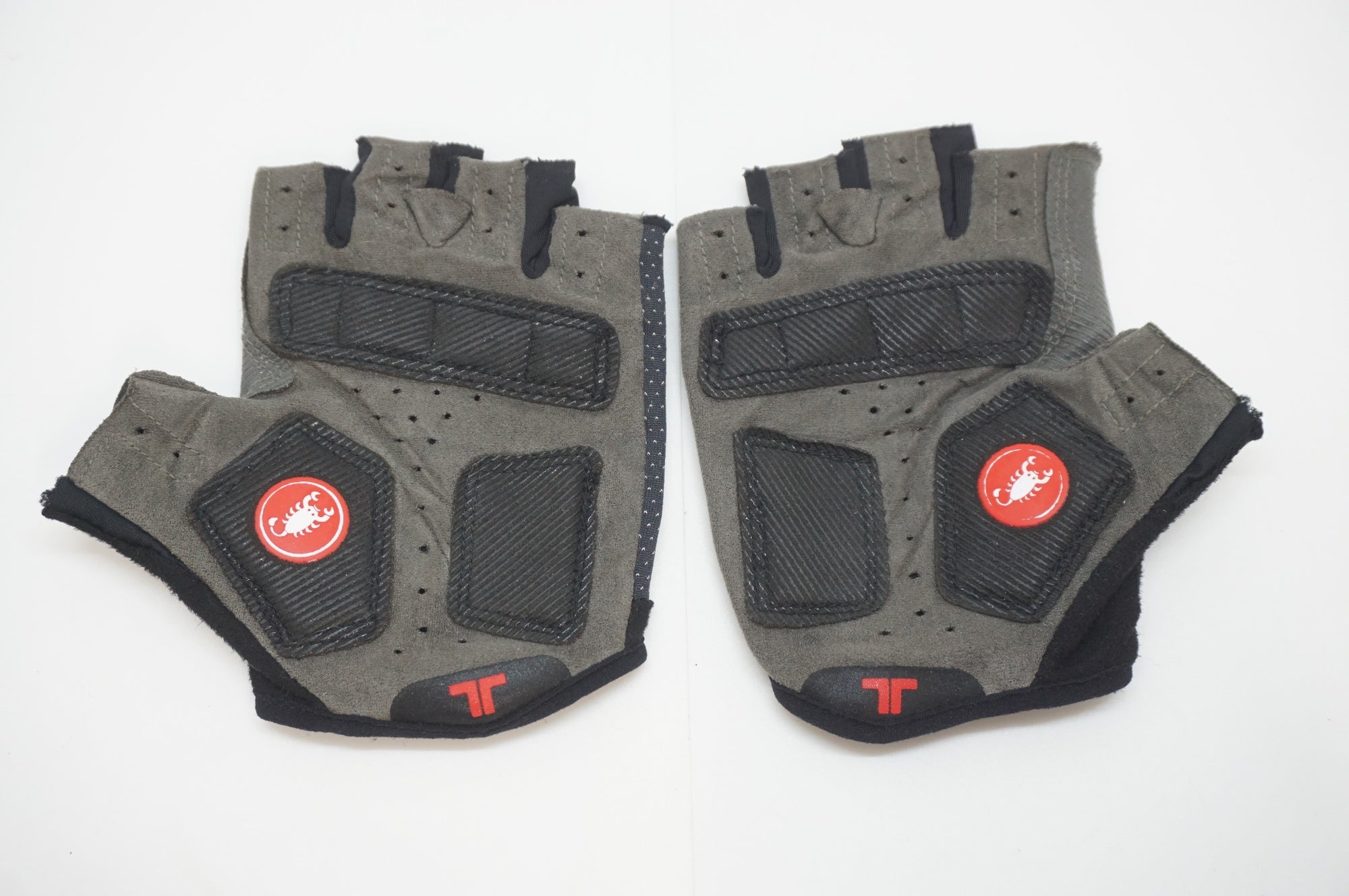 CASTELLI 「カステリ」 Sサイズ グローブ / 福岡店