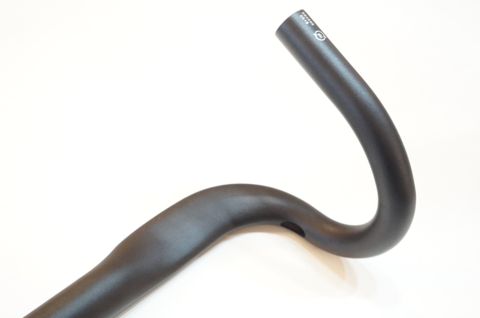 BONTRAGER 「ボントレガー」 ELITE AERO VR-CF φ31.8 440mm ハンドル / バイチャリ浦和ベース