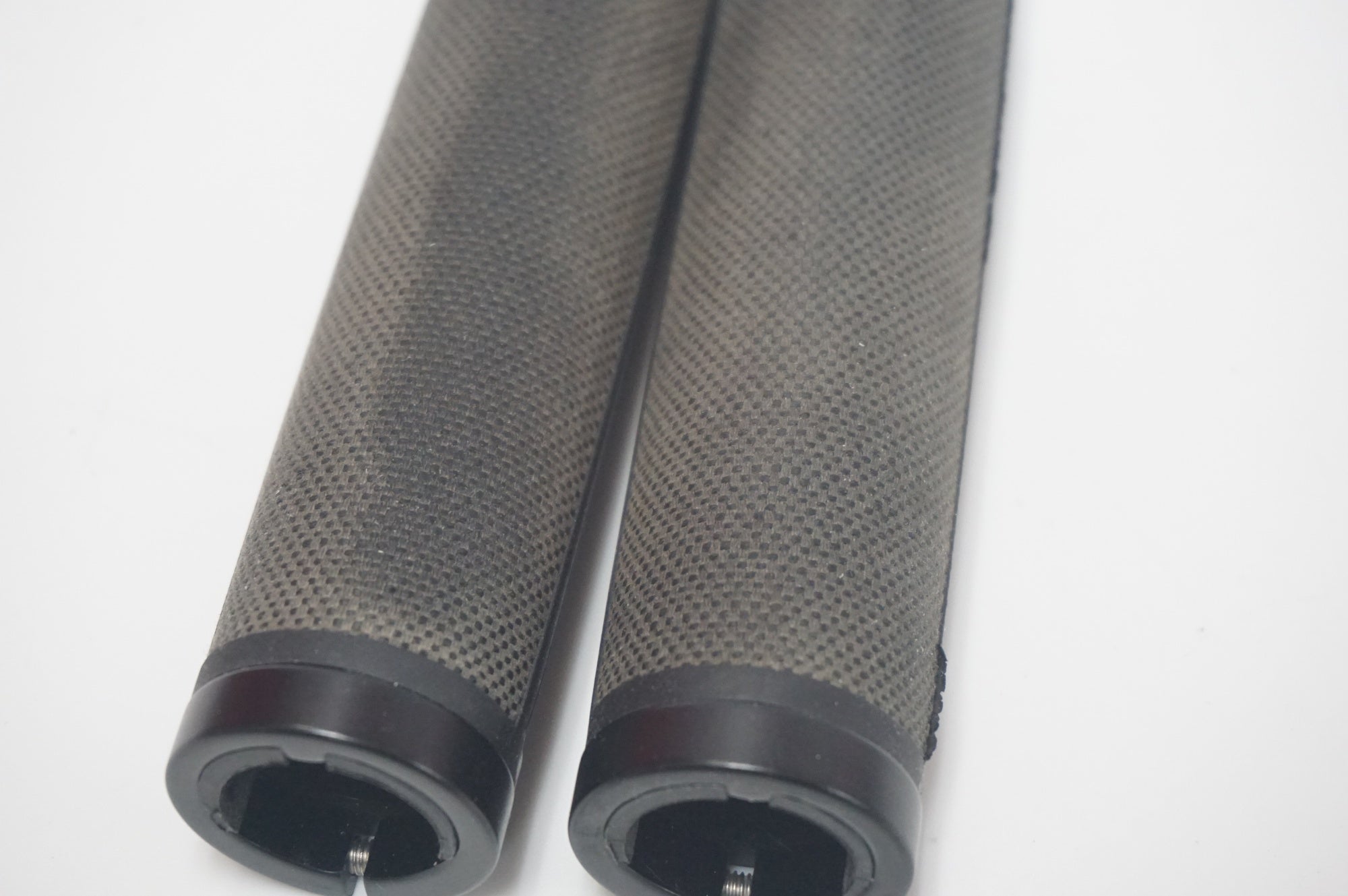 BROOKS 「ブルックス」 CAMBIUM RUBBER GRIP グリップ / 福岡店