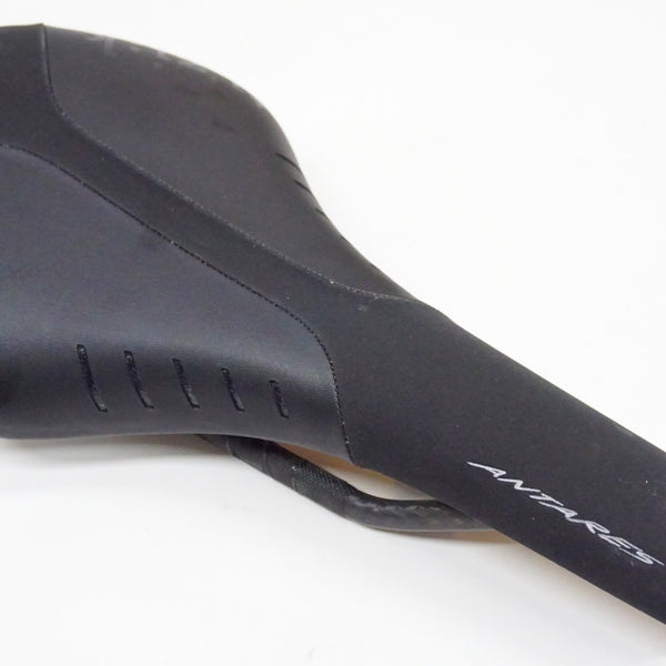 FIZIK 「フィジーク」 ANTARES R1 カーボンレール サドル / 名古屋大須