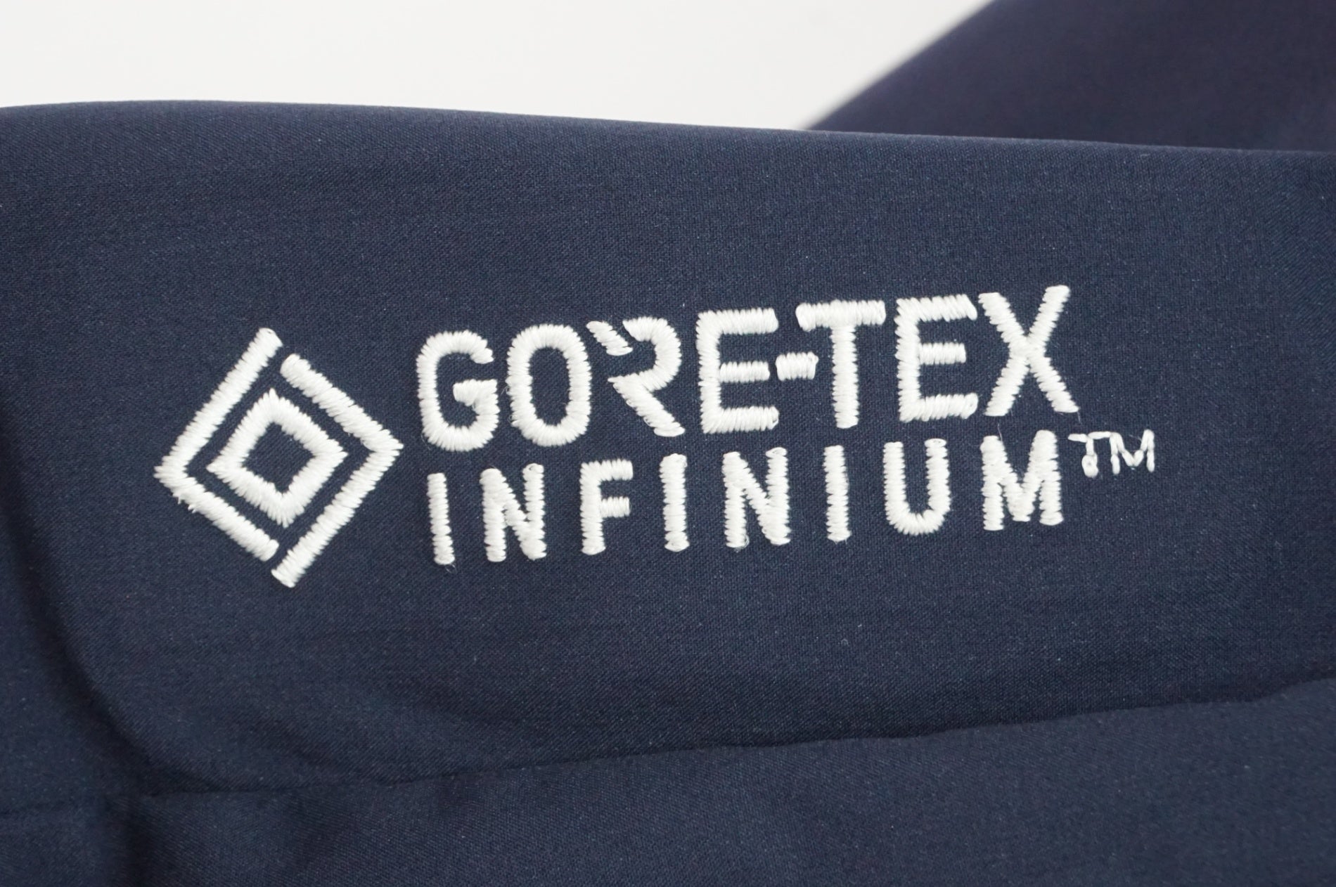 RAPHA 「ラファ」 WOMEN’S CLASSIC GORE-TEX WINTER ジャケット / 大宮店