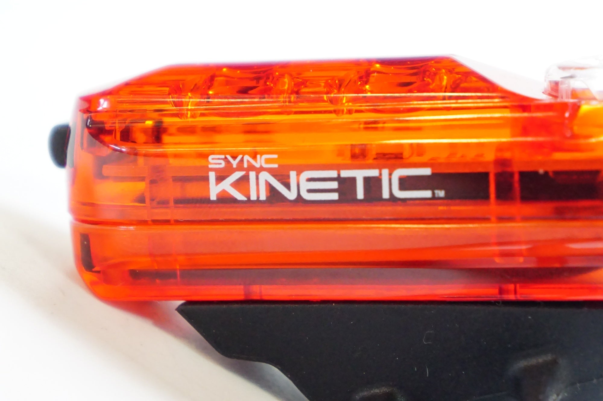 CATEYE 「キャットアイ」 SYNC CORE HL-NW100RC フロント & SYNC