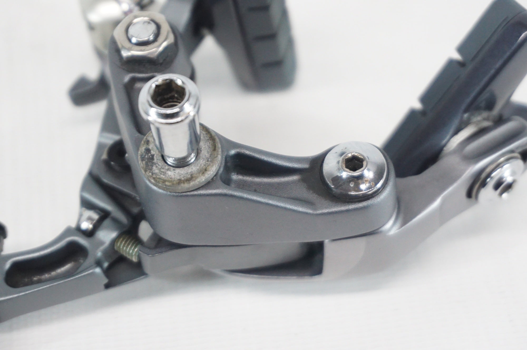 SHIMANO 「シマノ」 ULTEGRA BR-6800 カーボンシュー キャリパーブレーキ / 阪急塚口店