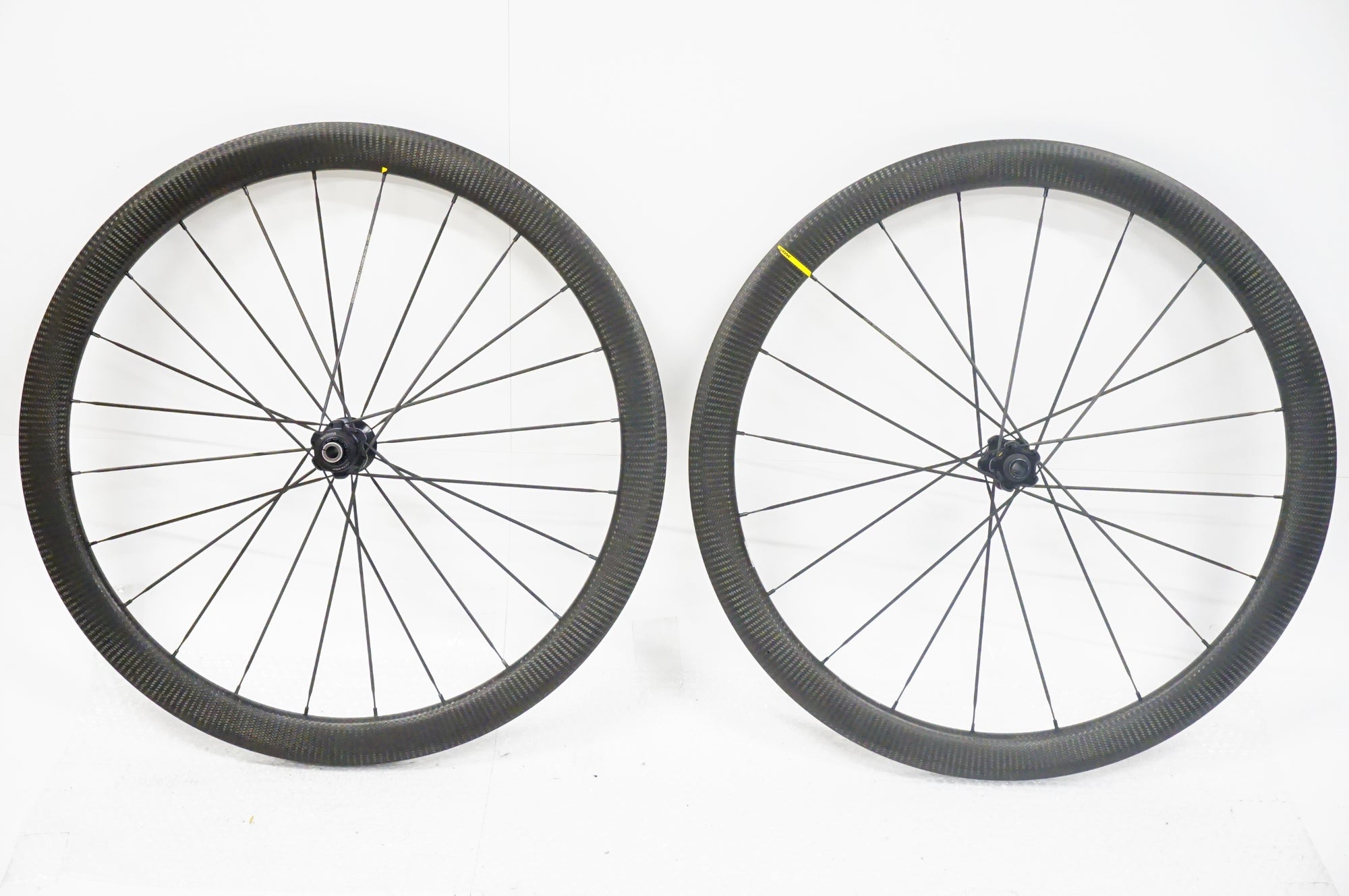 MAVIC 「マヴィック」 COSMIC PRO CARBON SL UST DISC シマノ11速