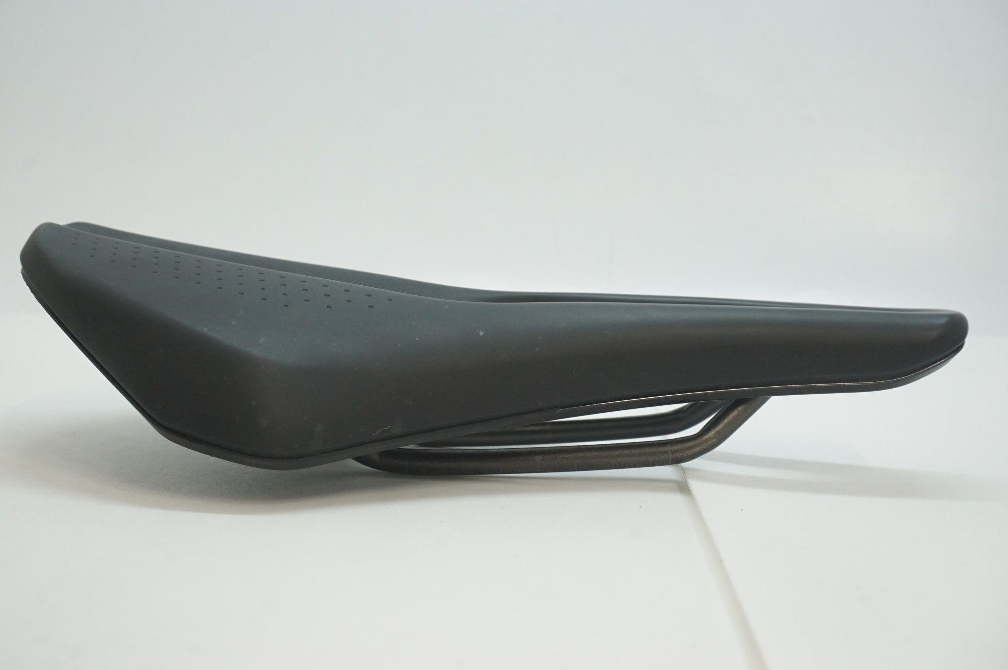 FIZIK 「フィジーク」 TEMPO ARGO R3 サドル / 福岡店