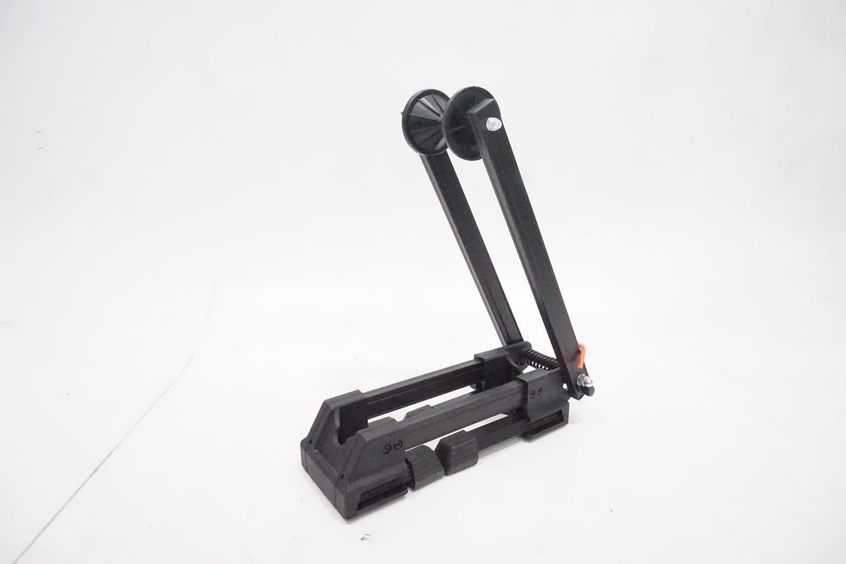 GORIX「ゴリックス」 ディスプレイスタンド/ 京都西院店