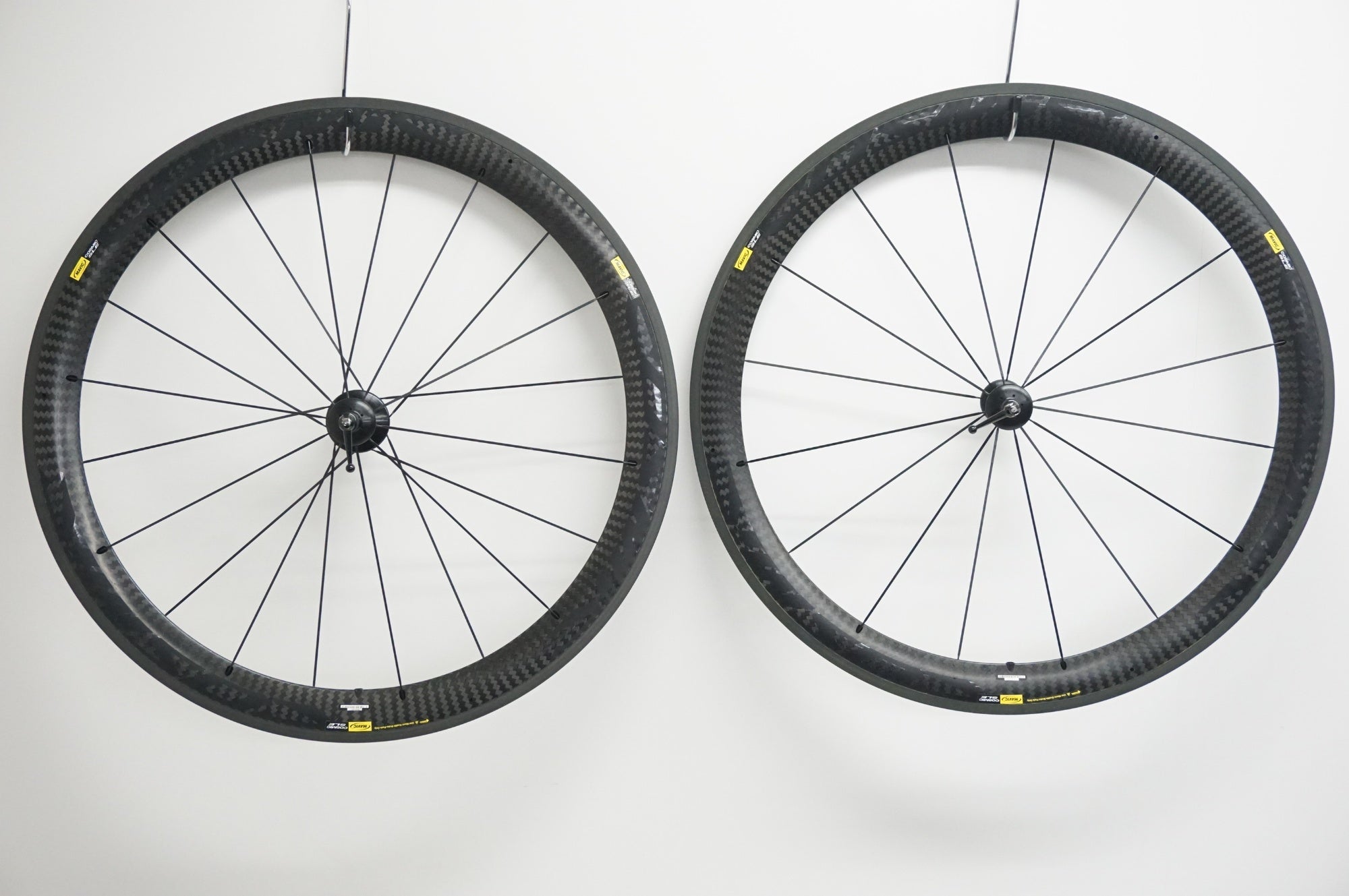 MAVIC 「マビック」 COSMIC SLE ホイールセット 2222052700111 MAVIC 「マヴィック」 COSMIC CARBON SLE シマノ11速 ホイールセット