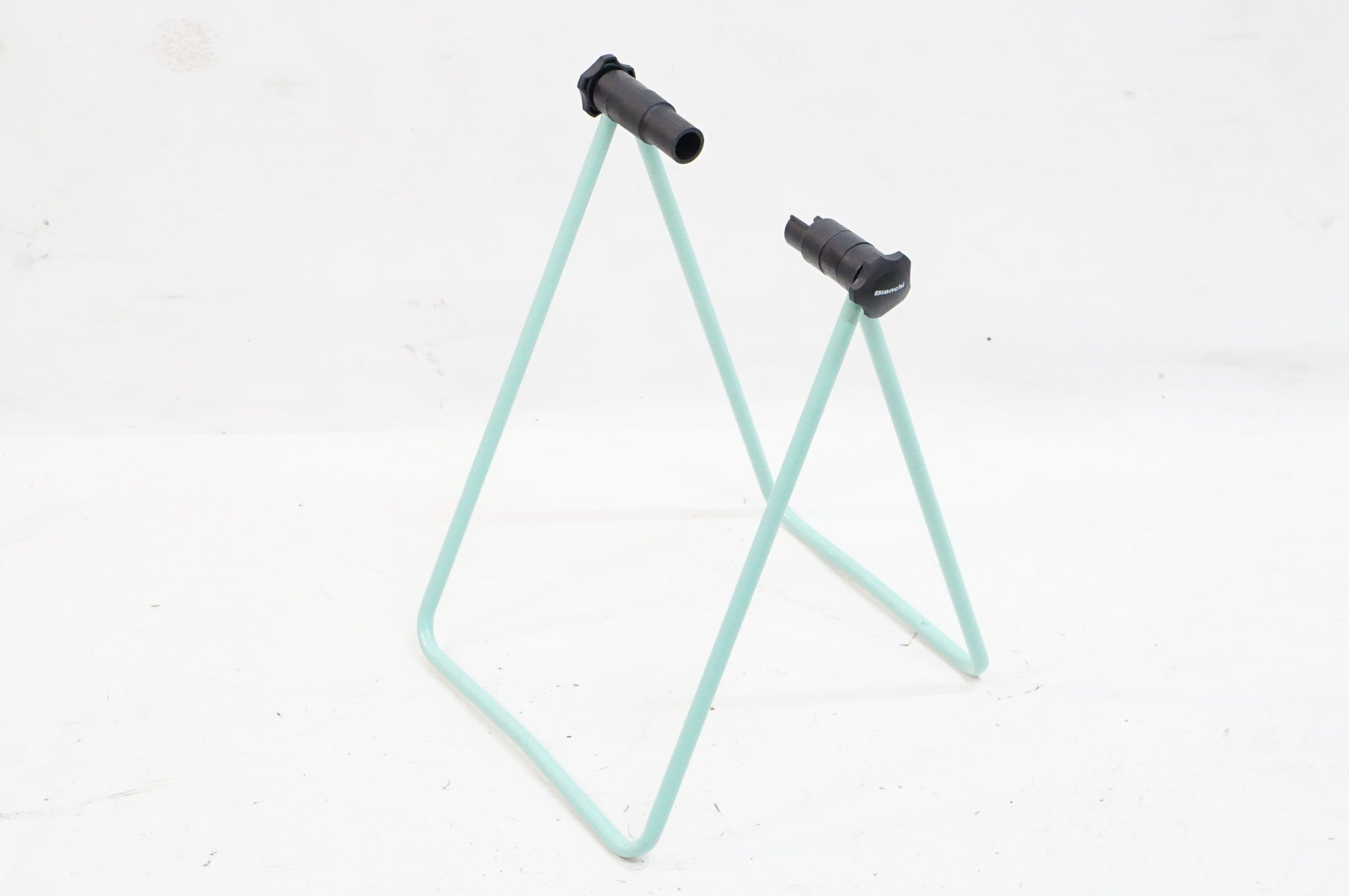 BIANCHI 「ビアンキ」 ハブスタンド / 熊谷本店