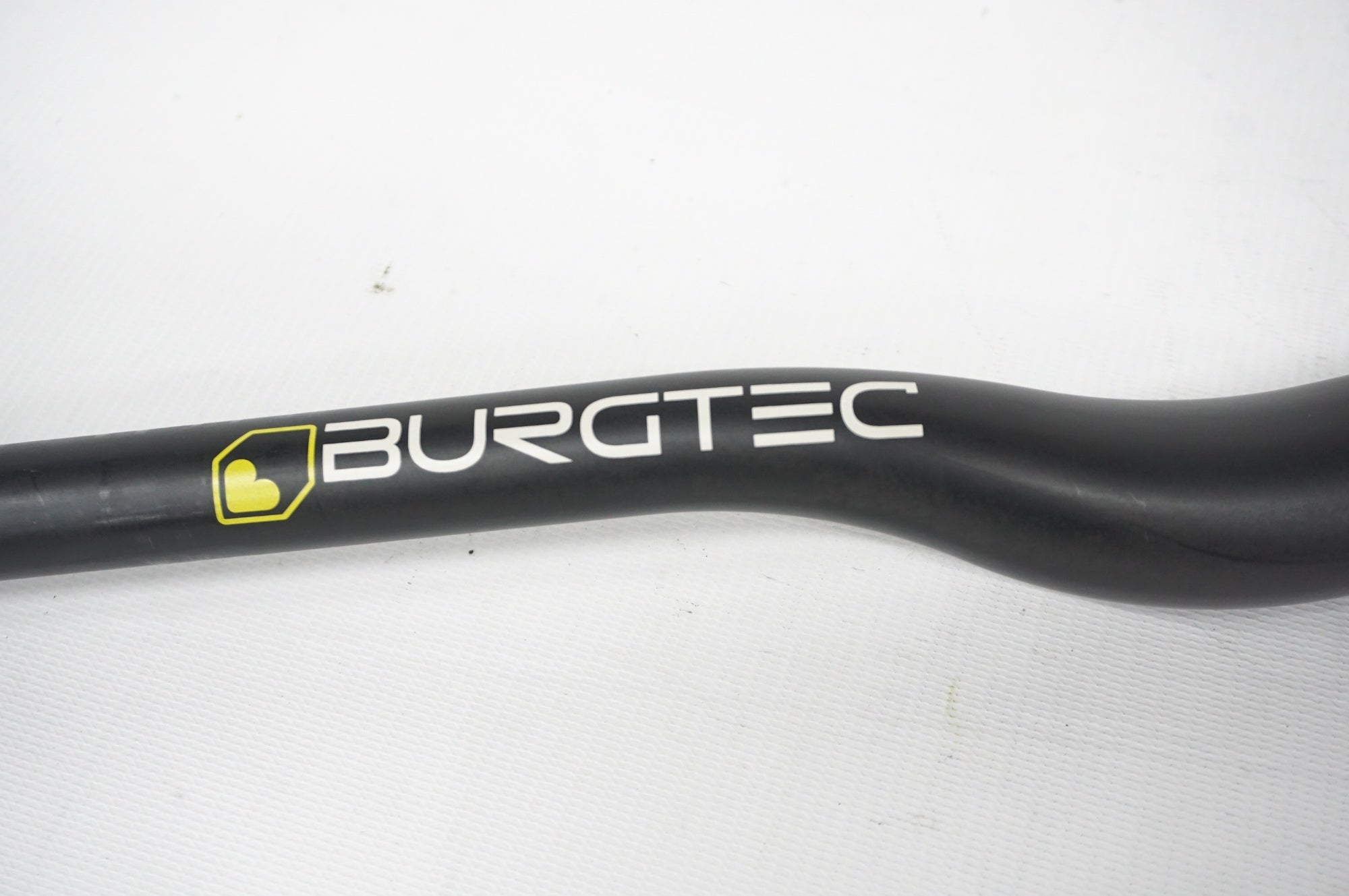 BURGTEC 「バーグテック」 RW CARBON ENDURO Φ35 770mm ハンドル / 阪急塚口店