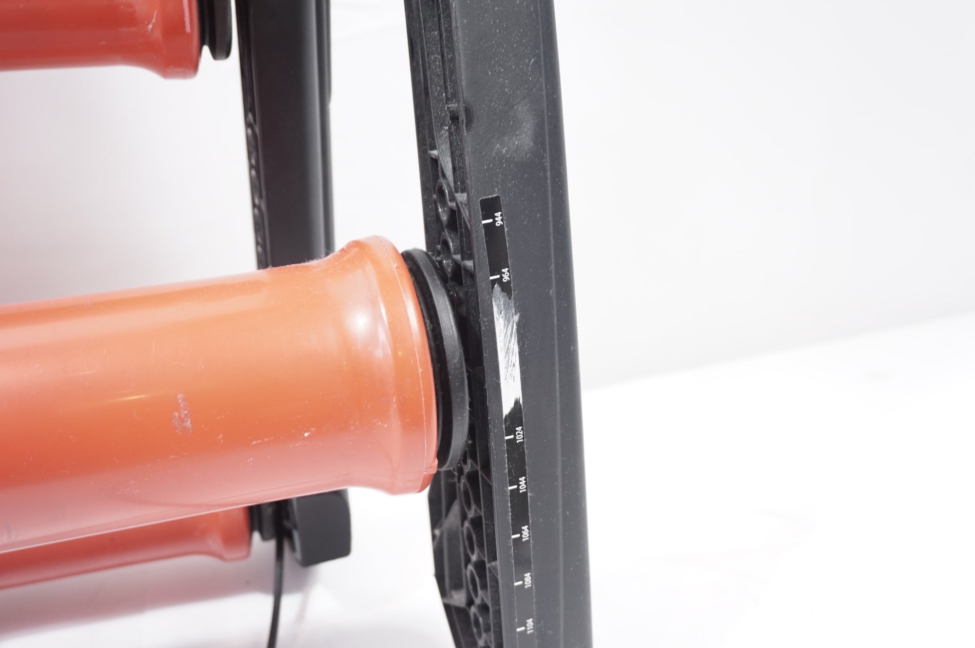 ELITE 「エリート」 ARION MAG 固定ローラー / 世田谷店