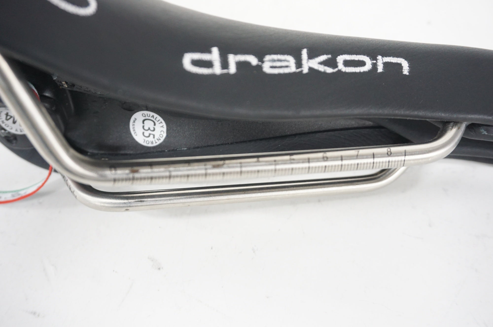 SELLE SMP 「セラ エスエムピー」 DRAKON サドル / 阪急塚口店
