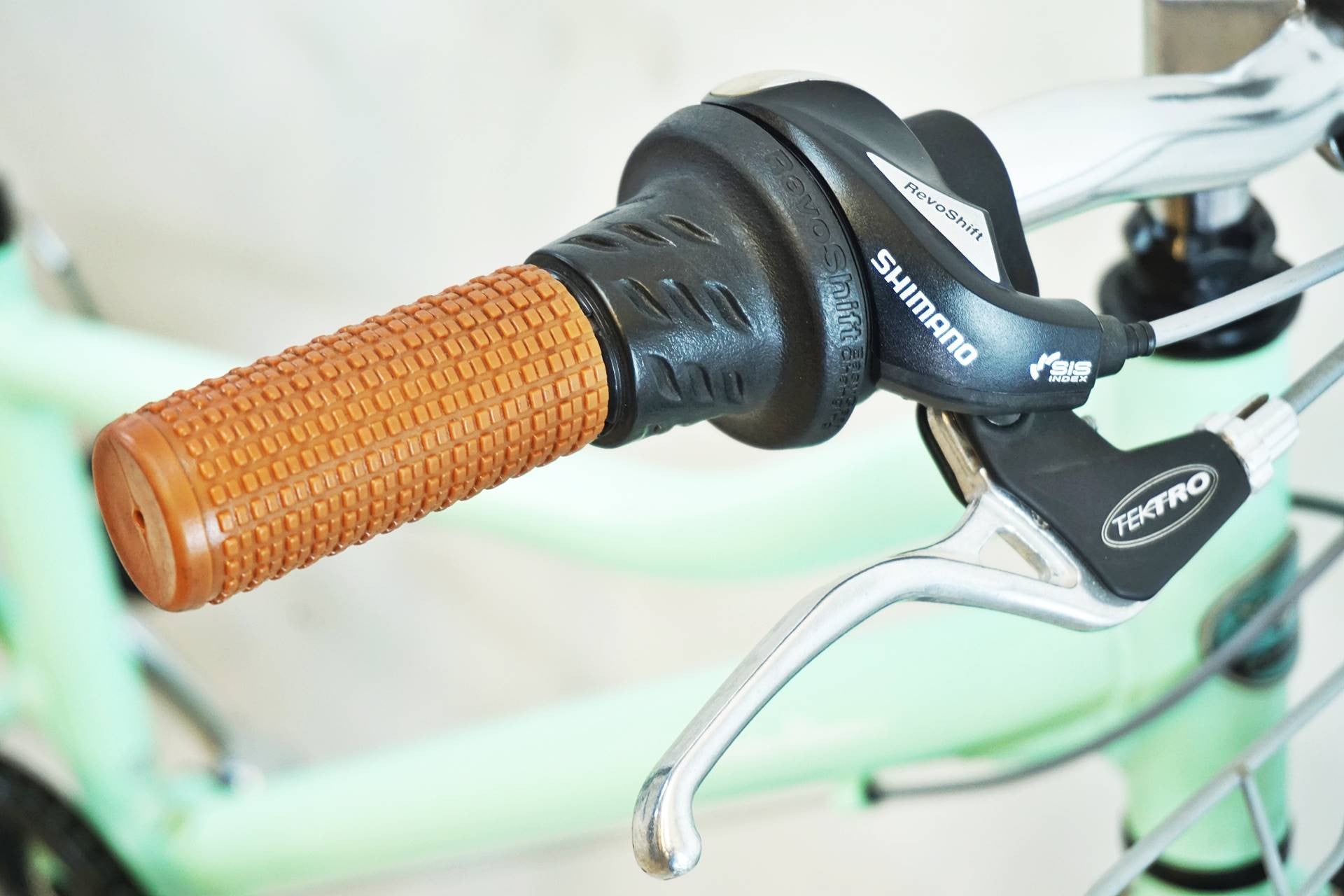 コーダーブルーム asson24 24インチ アルミ シマノ6速本格子供用クロス Khodaa Bloom KhodaaBloom コーダーブルーム 2024年モデル asson