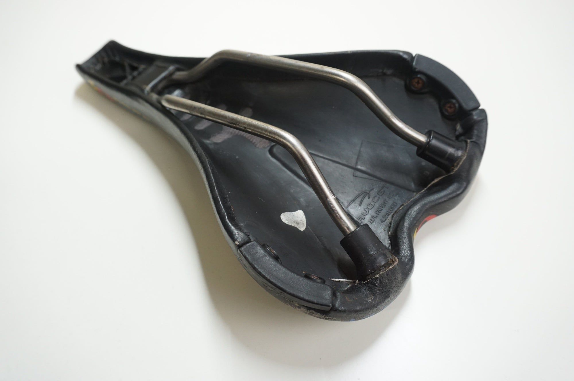 AVOCET 「アボセット」 AIR 40R TITANIUM O2 サドル / 大宮店