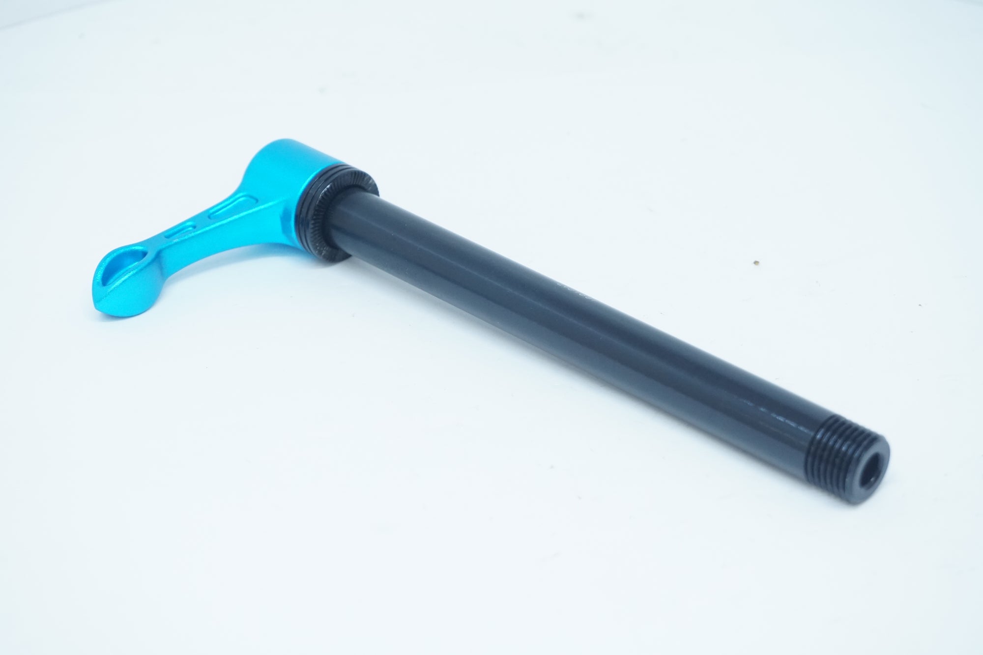 KCNC 「ケーシーエヌシー」 スルーアクスル / 大阪美原北インター店