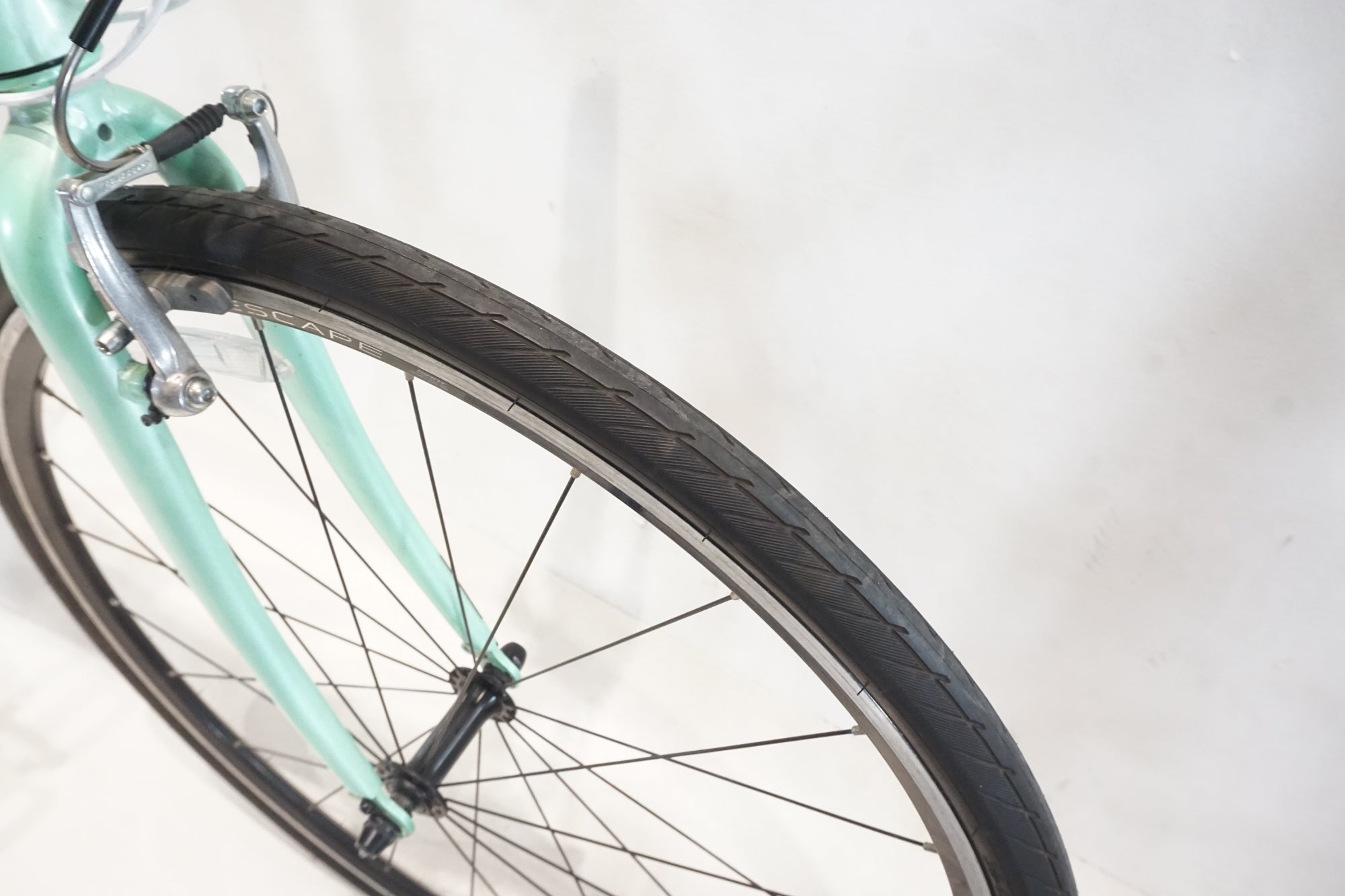 GIANT 「ジャイアント」 LIV ESCAPE R3 W 2024年モデル クロスバイク / 横浜戸塚店