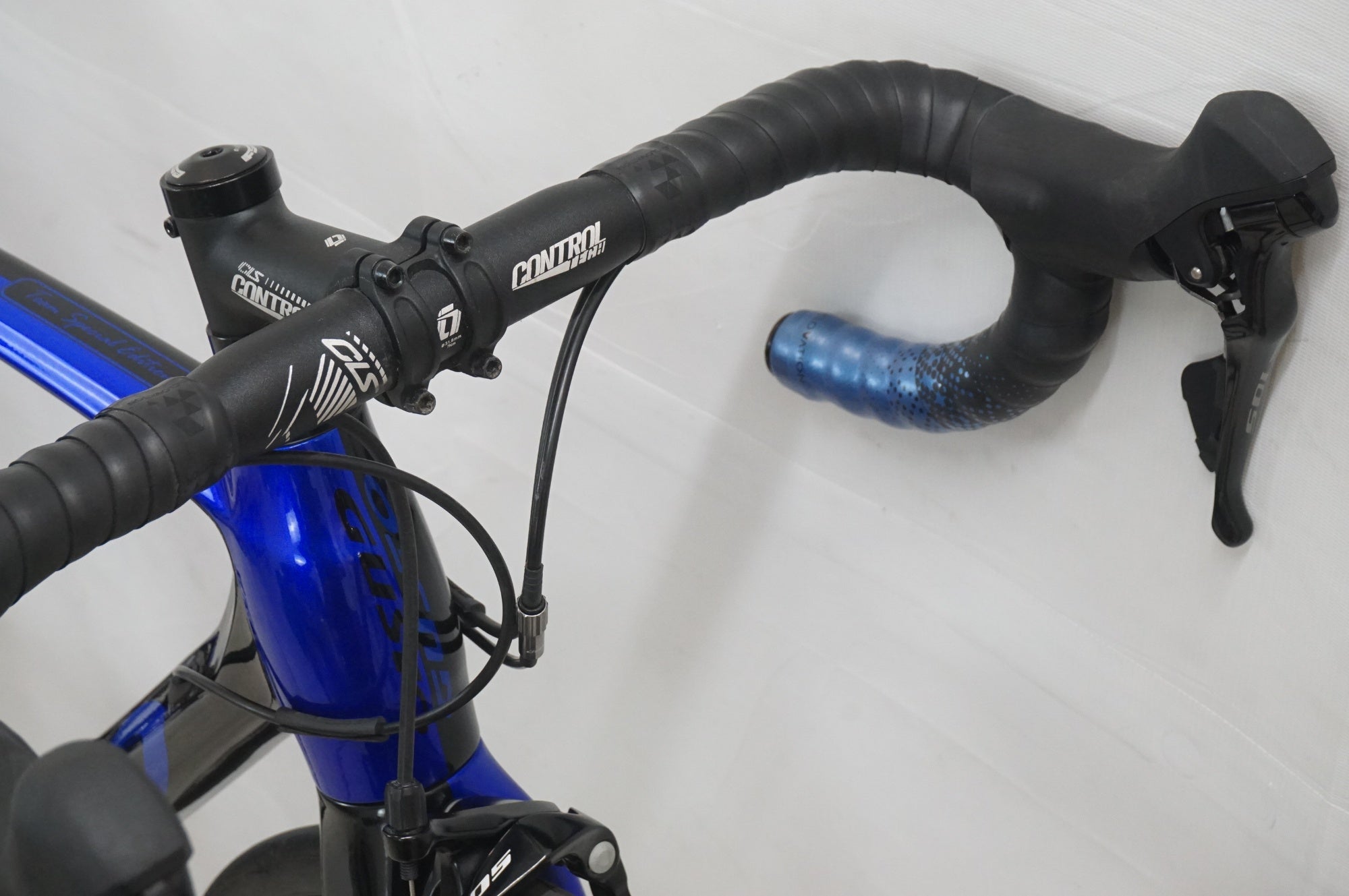 GUSTO 「グスト」 DURO SPORT EVO 2022年モデル ロードバイク / 福岡店