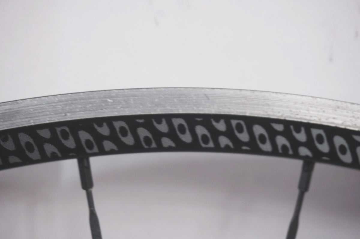 TOKEN 「トーケン」 C22A シマノ11速 ホイールセット / バイチャリ世田谷店