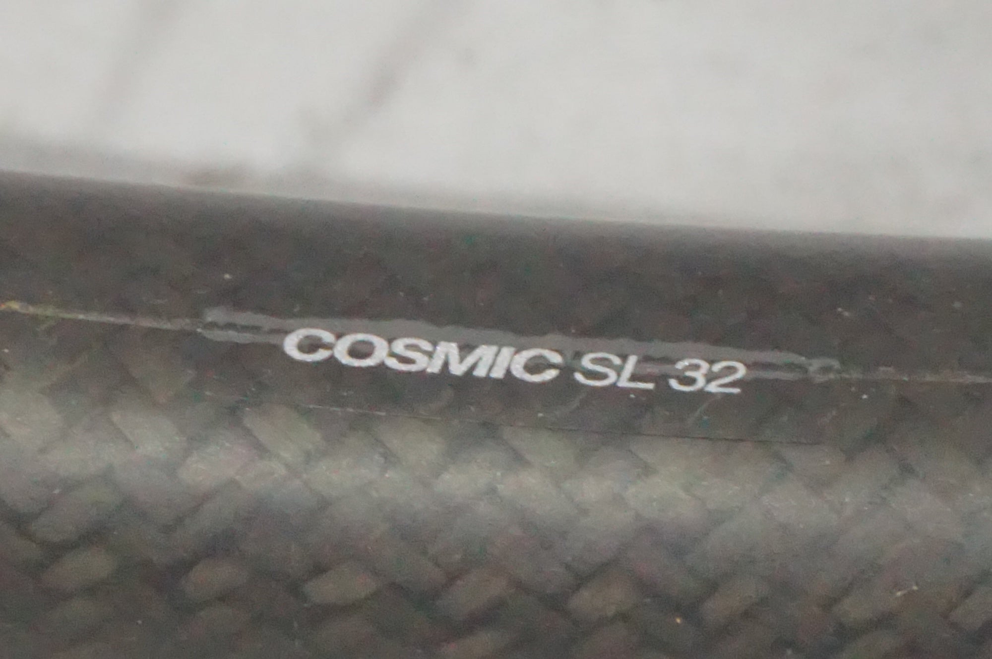 MAVIC 「マヴィック」 COSMIC SL 32 DISC シマノ11S ホイールセット / AKIBA店