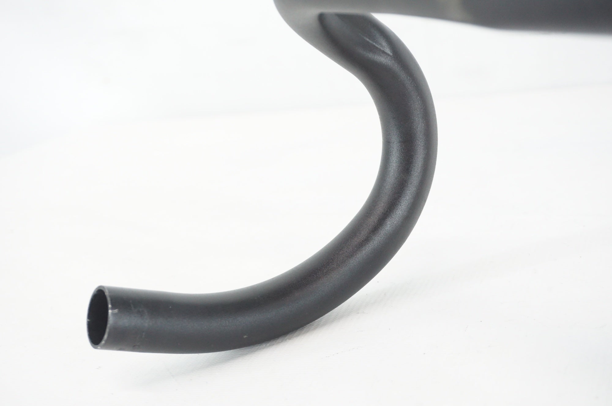 BONTRAGER 「ボントレガー」 VR Φ31.8 400mm ハンドル / 阪急塚口店