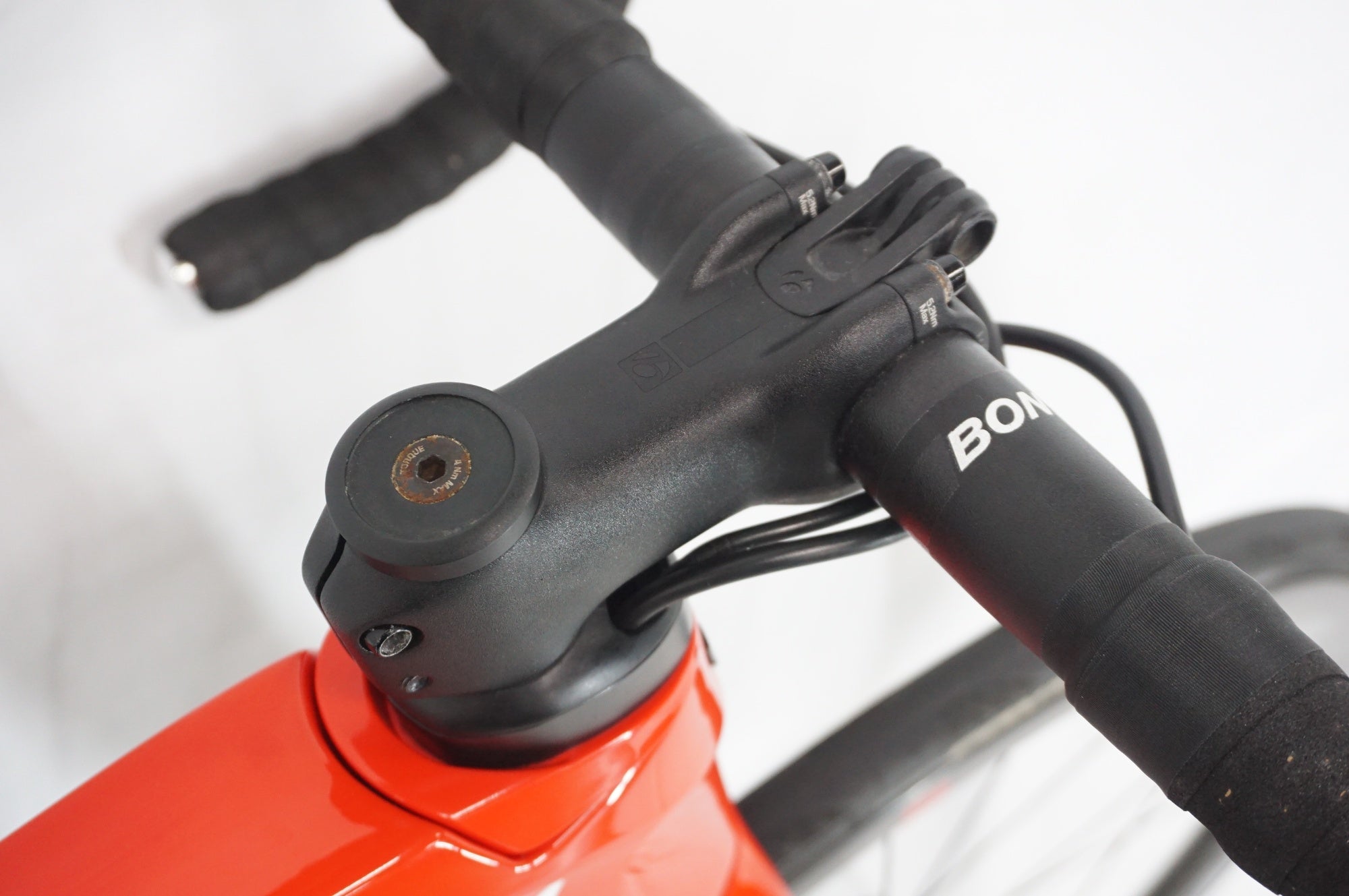 TREK 「トレック」 EMONDA SL 6 DISC 2021年モデル ロードバイク / 阪急塚口店