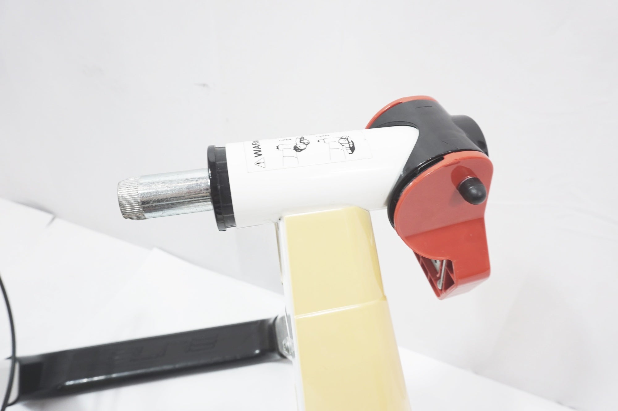ELITE 「エリート」 NOVO POWER MAG サイクルトレーナー / バイチャリ世田谷店
