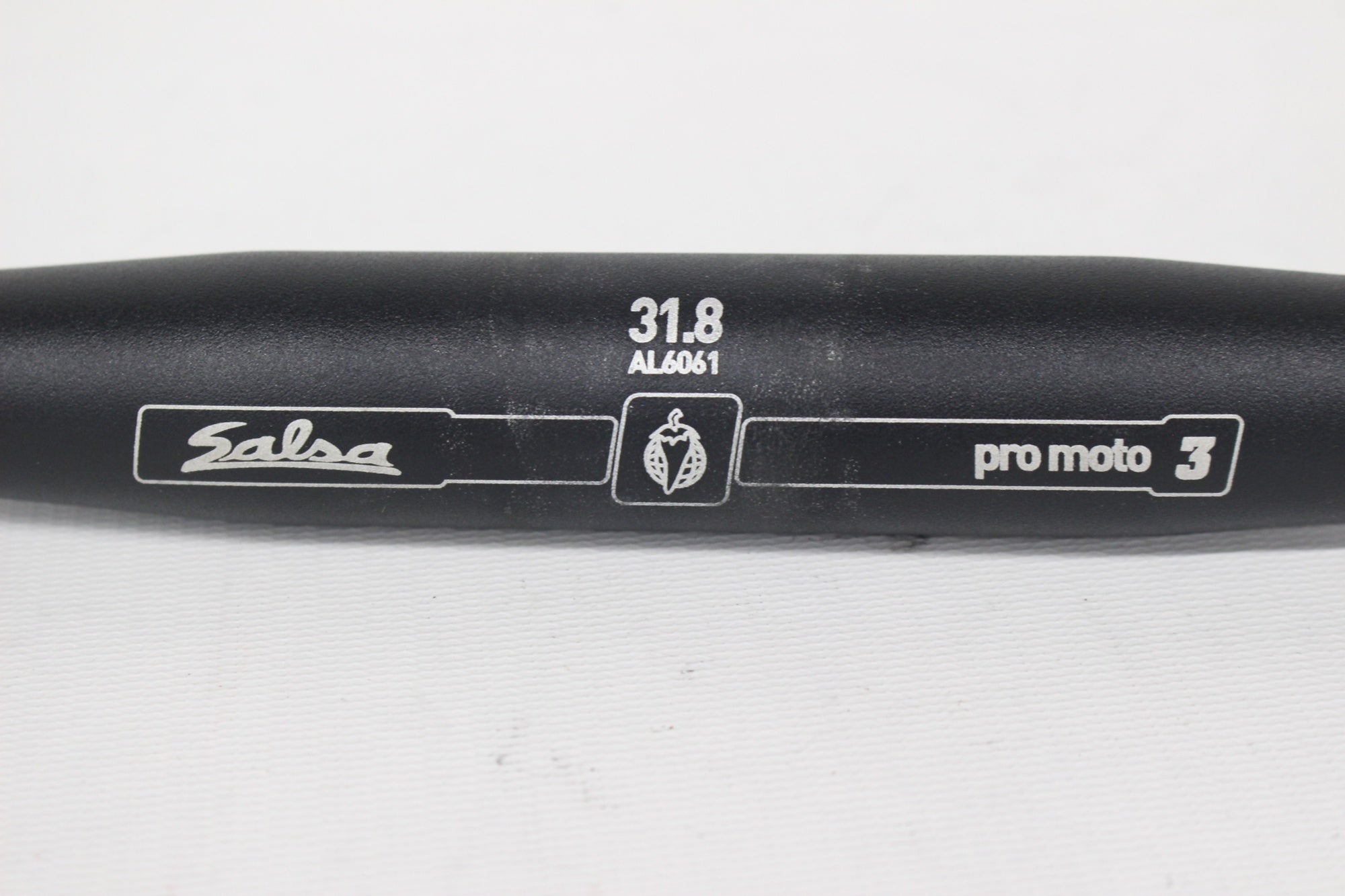 SALSA 「サルサ」 PRO MOTO 3 Φ31.8 710mm バーハンドル / 阪急塚口店