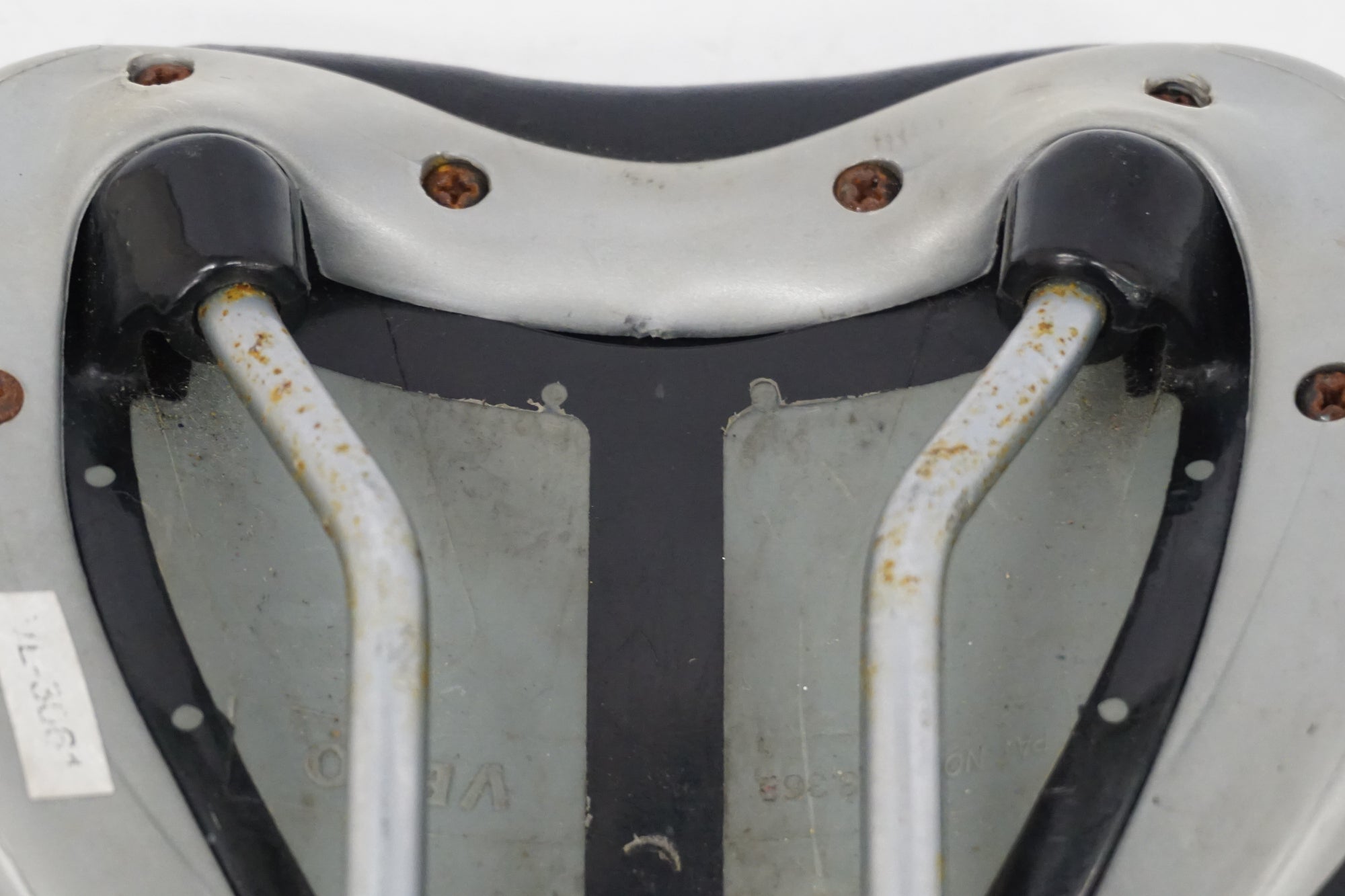 VELO 「ベロ」 サドル / 浜松店