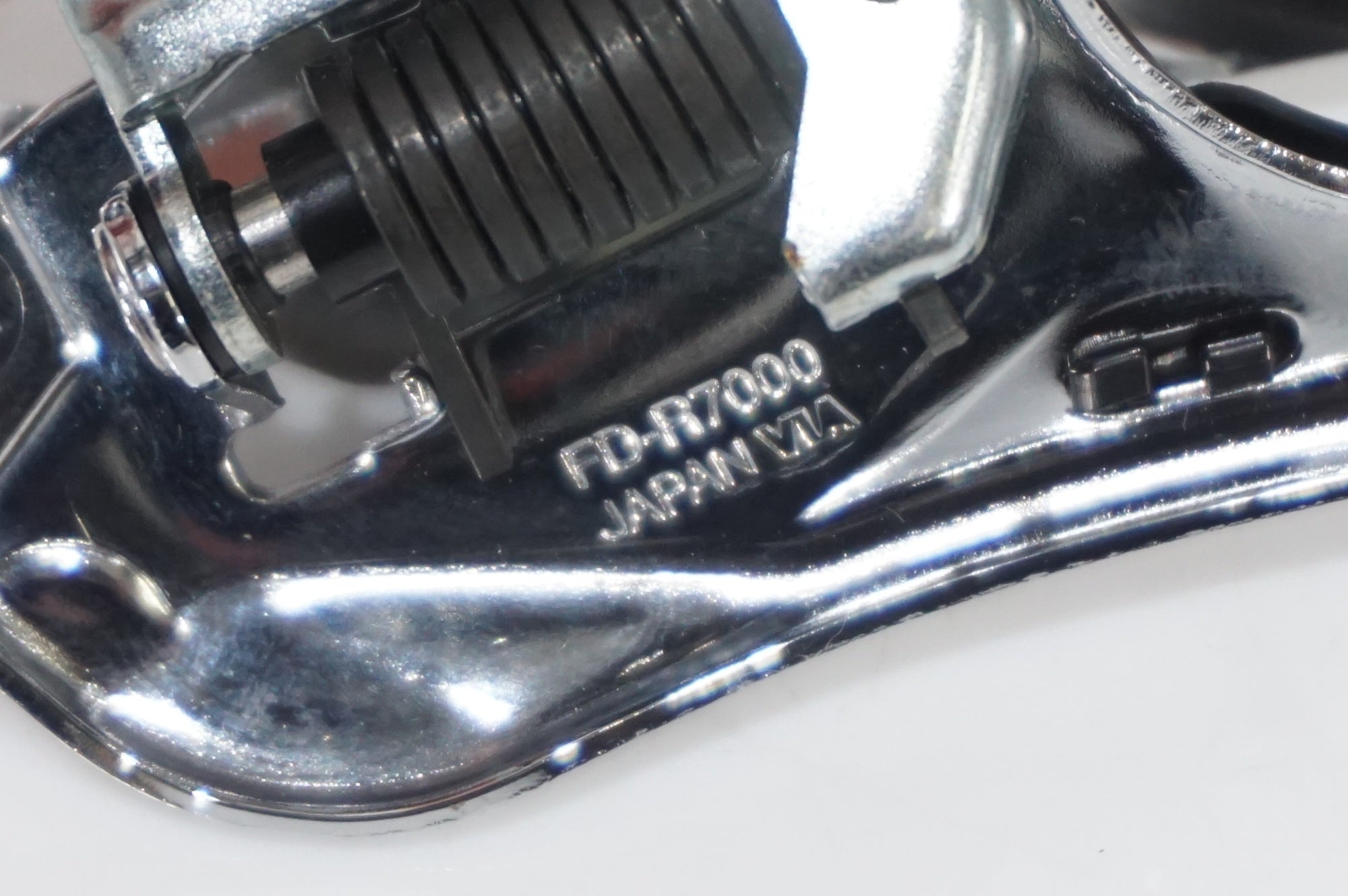 SHIMANO 「シマノ」 105 FD-R7000 フロントディレイラー / AKIBA店