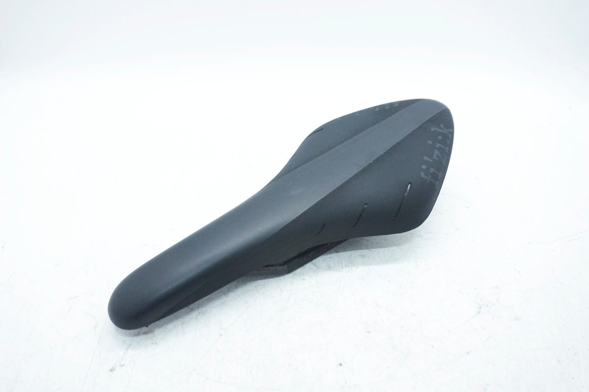 FIZIK 「フィジーク」 ARIONE R1 BRAIDED CARBON サドル / 大阪門真店
