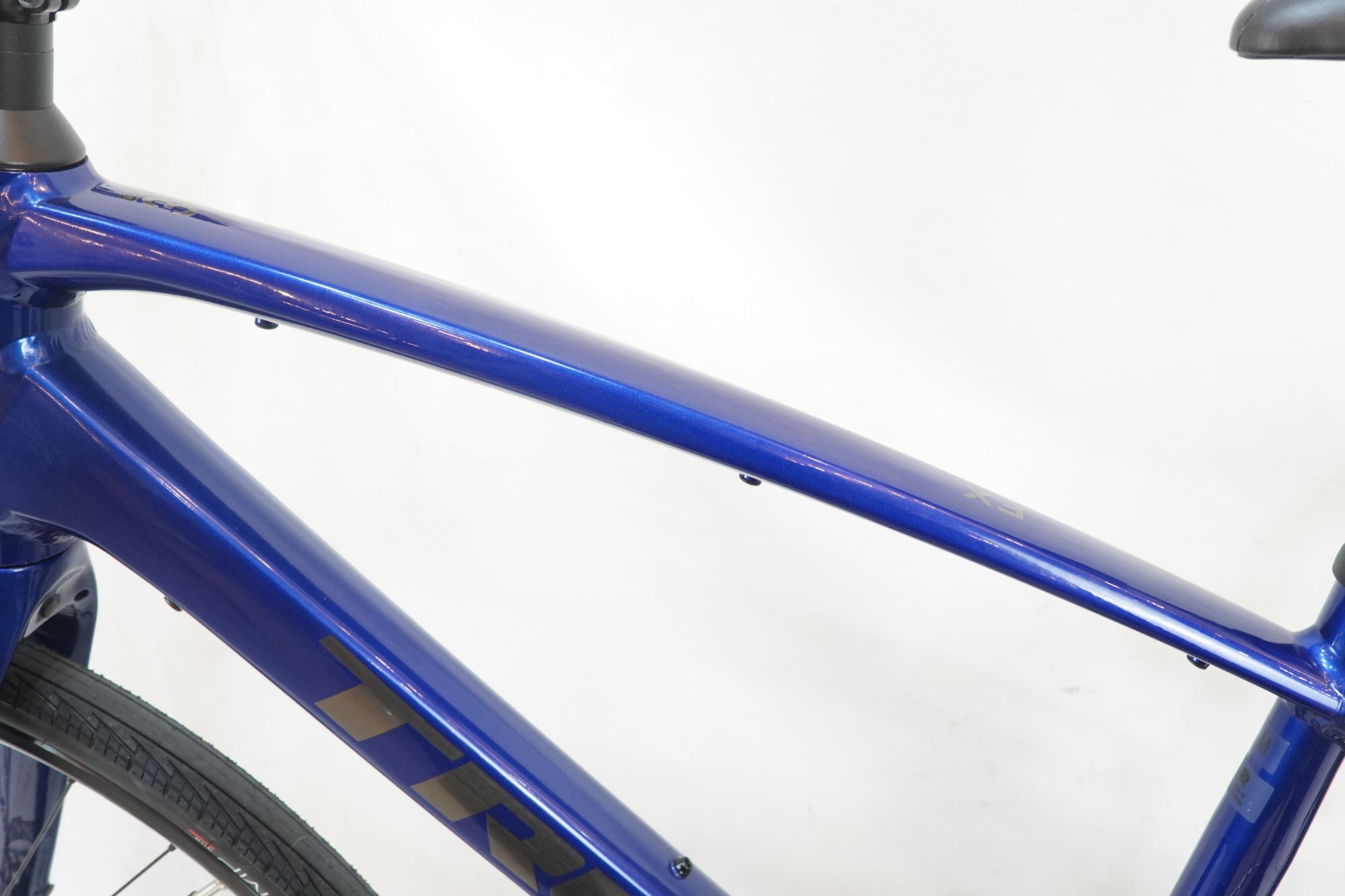 TREK 「トレック」 FX3 GEN4 DISC 2025年モデル クロスバイク