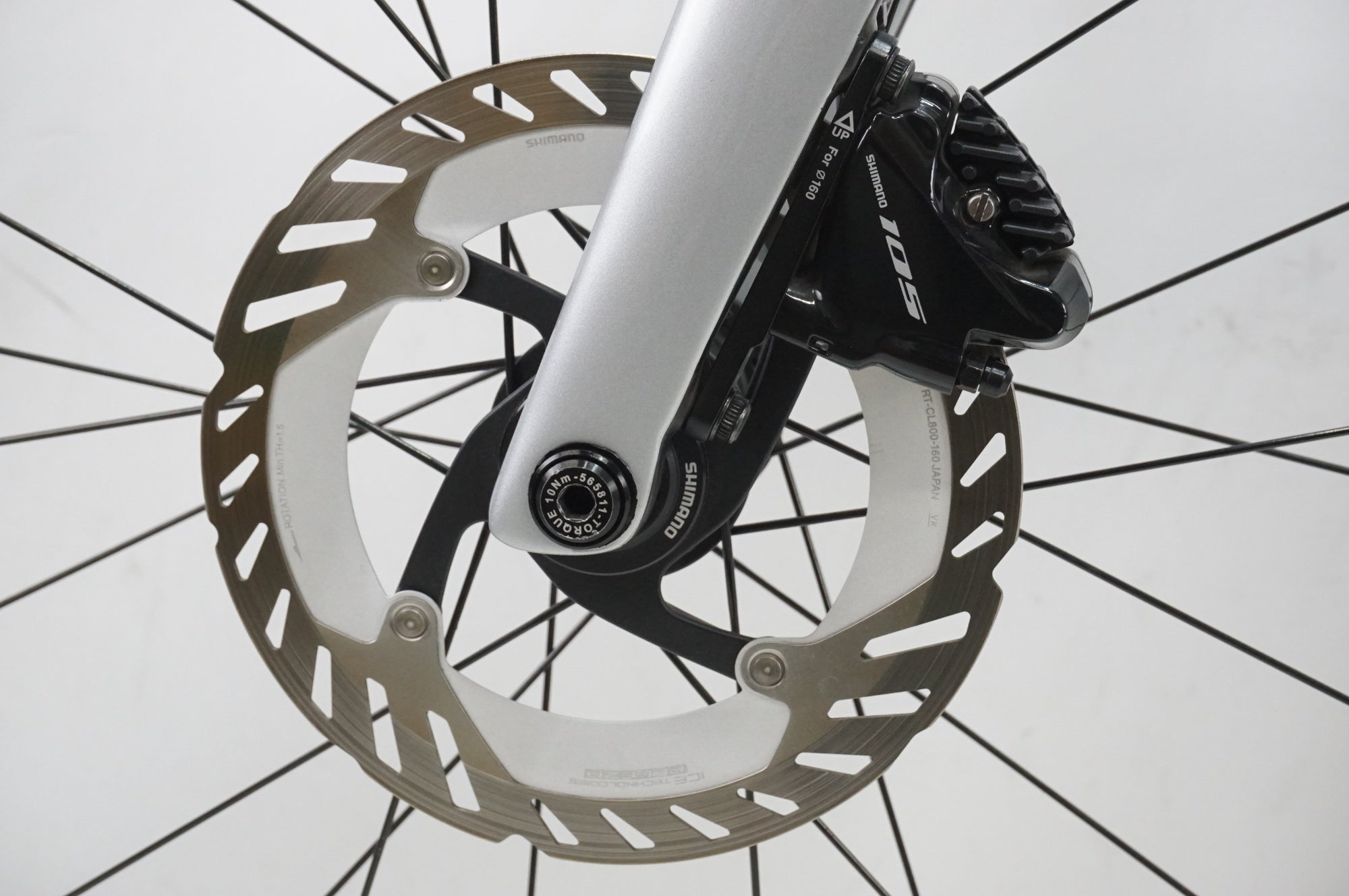 TREK 「トレック」 EMONDA SL5 DISC 2022年モデル ロードバイク / 大宮