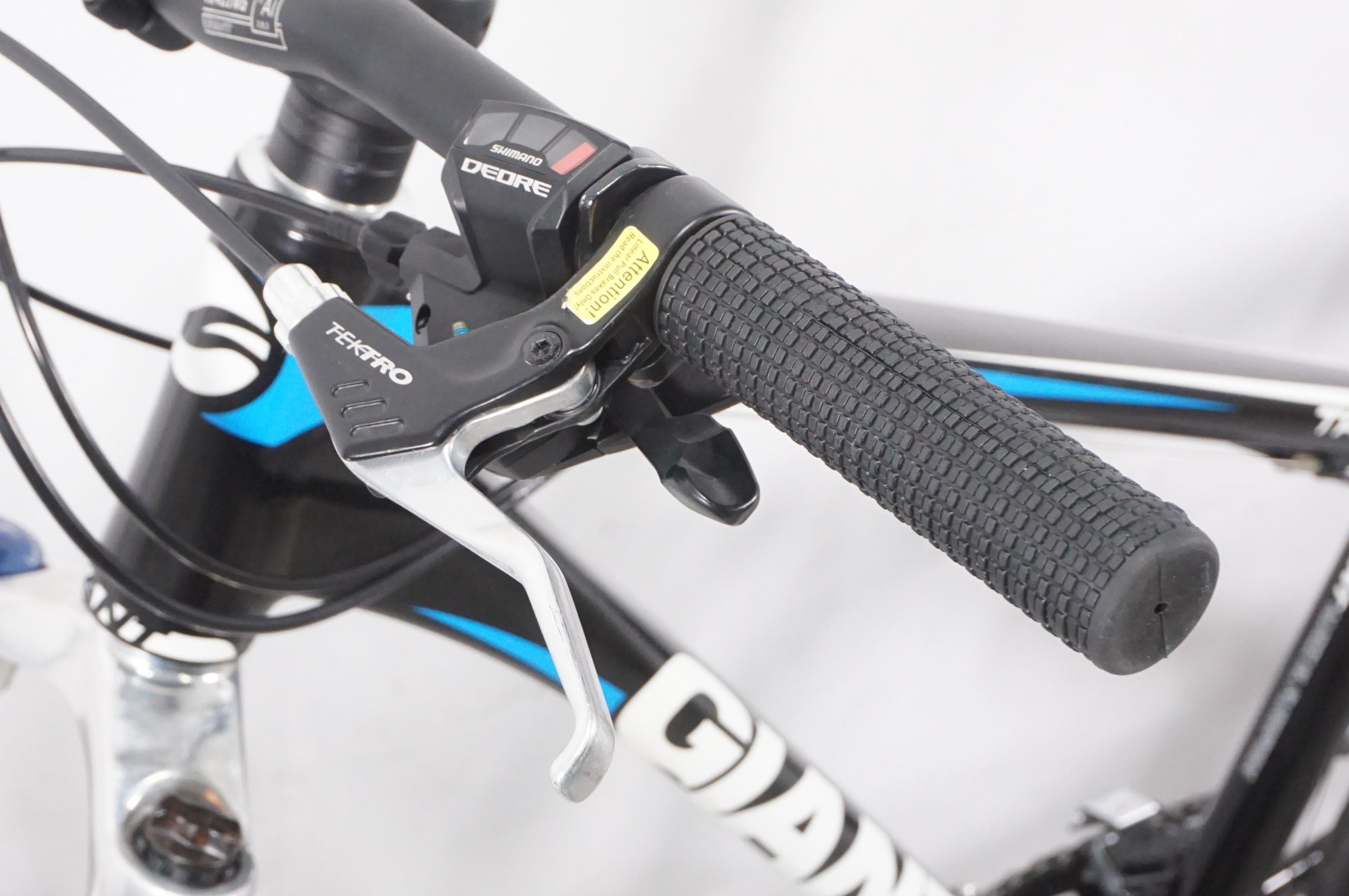 GIANT 「ジャイアント」 TALON 2012年モデル マウンテンバイク / AKIBA店