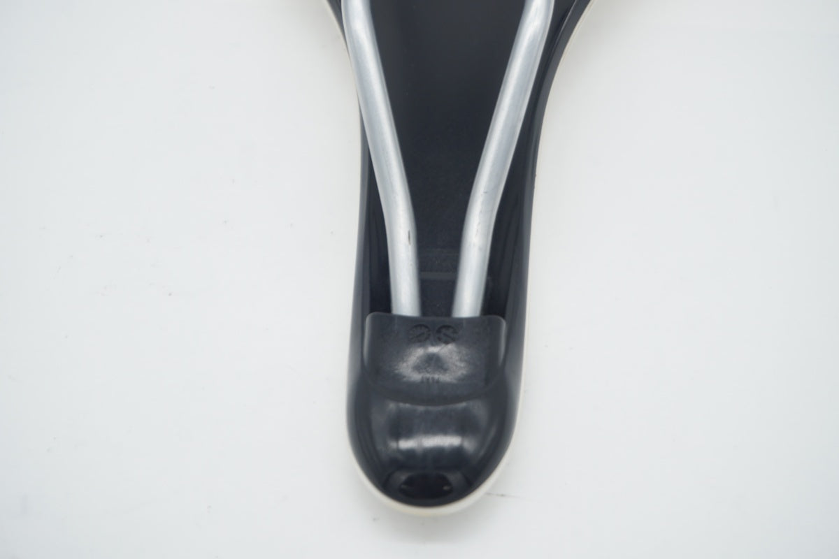 FABRIC 「ファブリック」 SCOOP FLAT ELITE サドル / 滋賀大津店