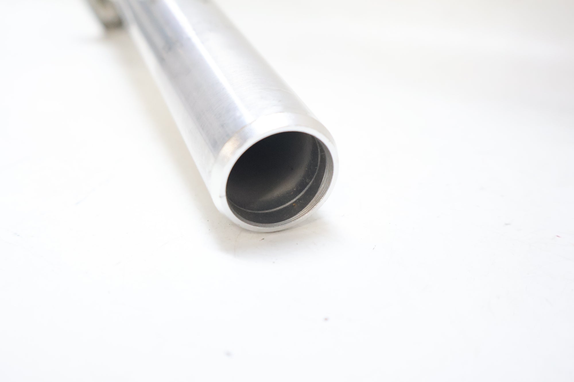 SUGINO 「スギノ」 MIGHTY NJS 200mm φ27.2 シートポスト / 高知店