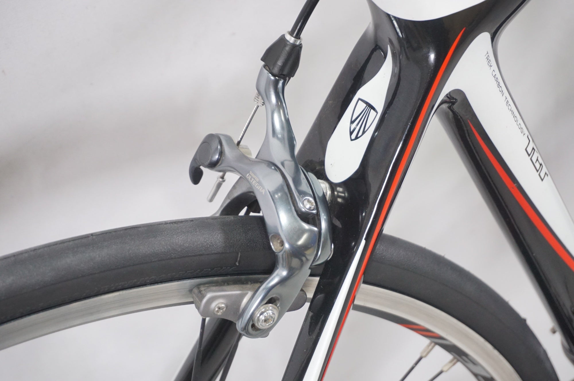 TREK 「トレック」 MADONE 4.7C 2009年モデル ロードバイク / AKIBA店