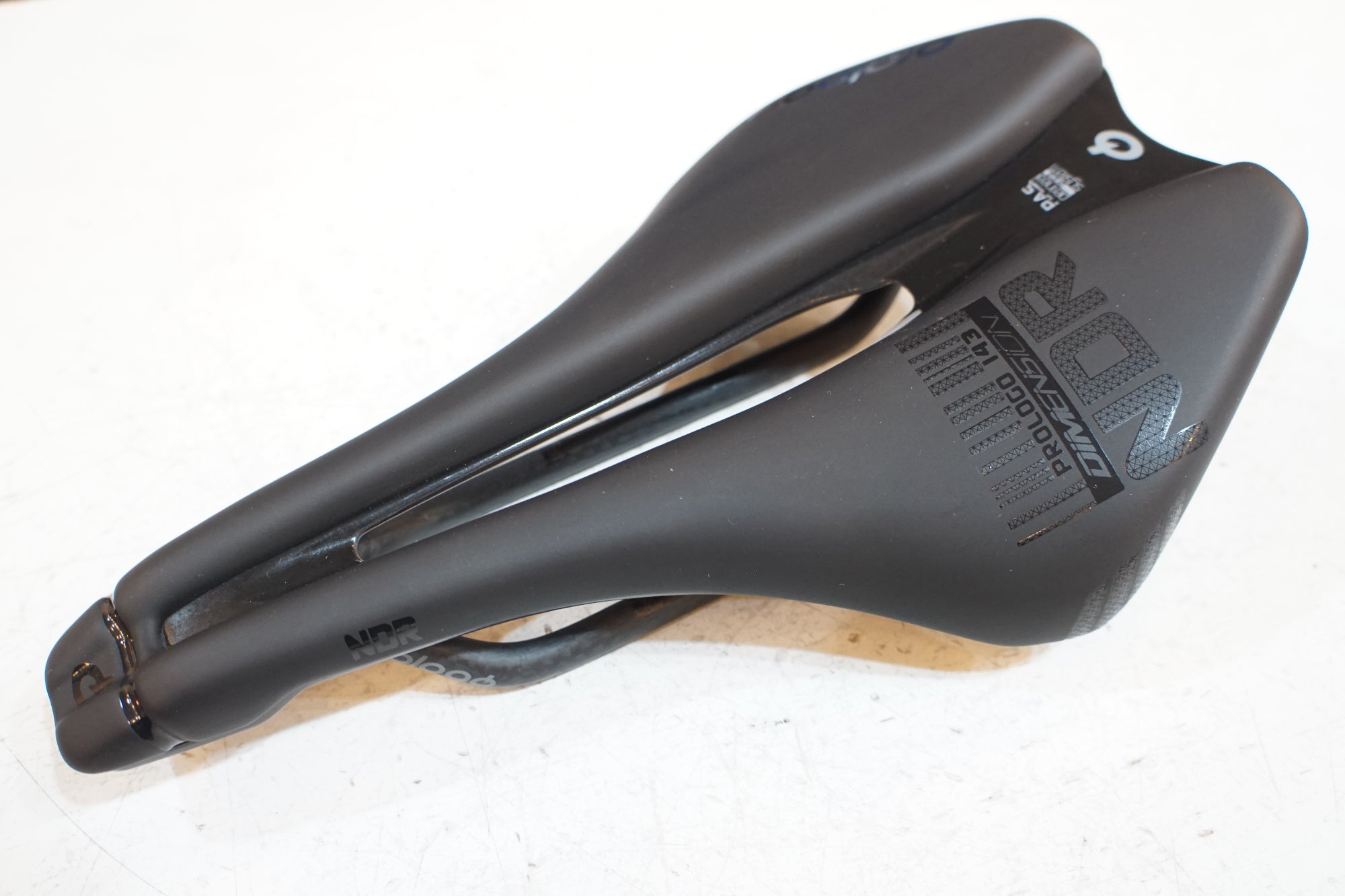 PROLOGO 「プロロゴ」 DIMENSION NDR TIROX サドル / バイチャリ浦和