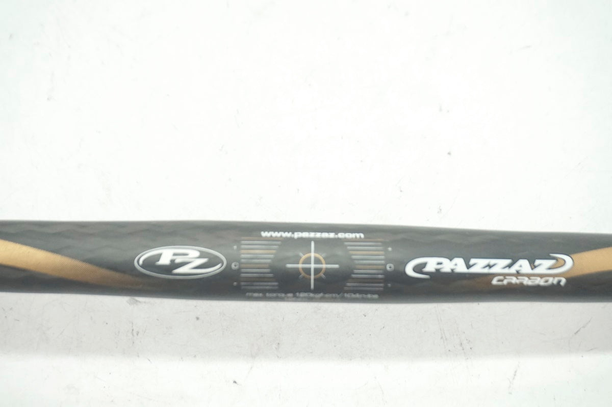 PAZZAZ 「パザッツ」 CARBON Φ25.4 560mm ハンドル / 大阪門真店