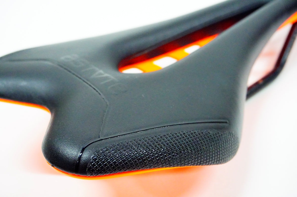 ASTUTE 「アスチュート」 SKYLINE VT サドル / 名古屋大須店