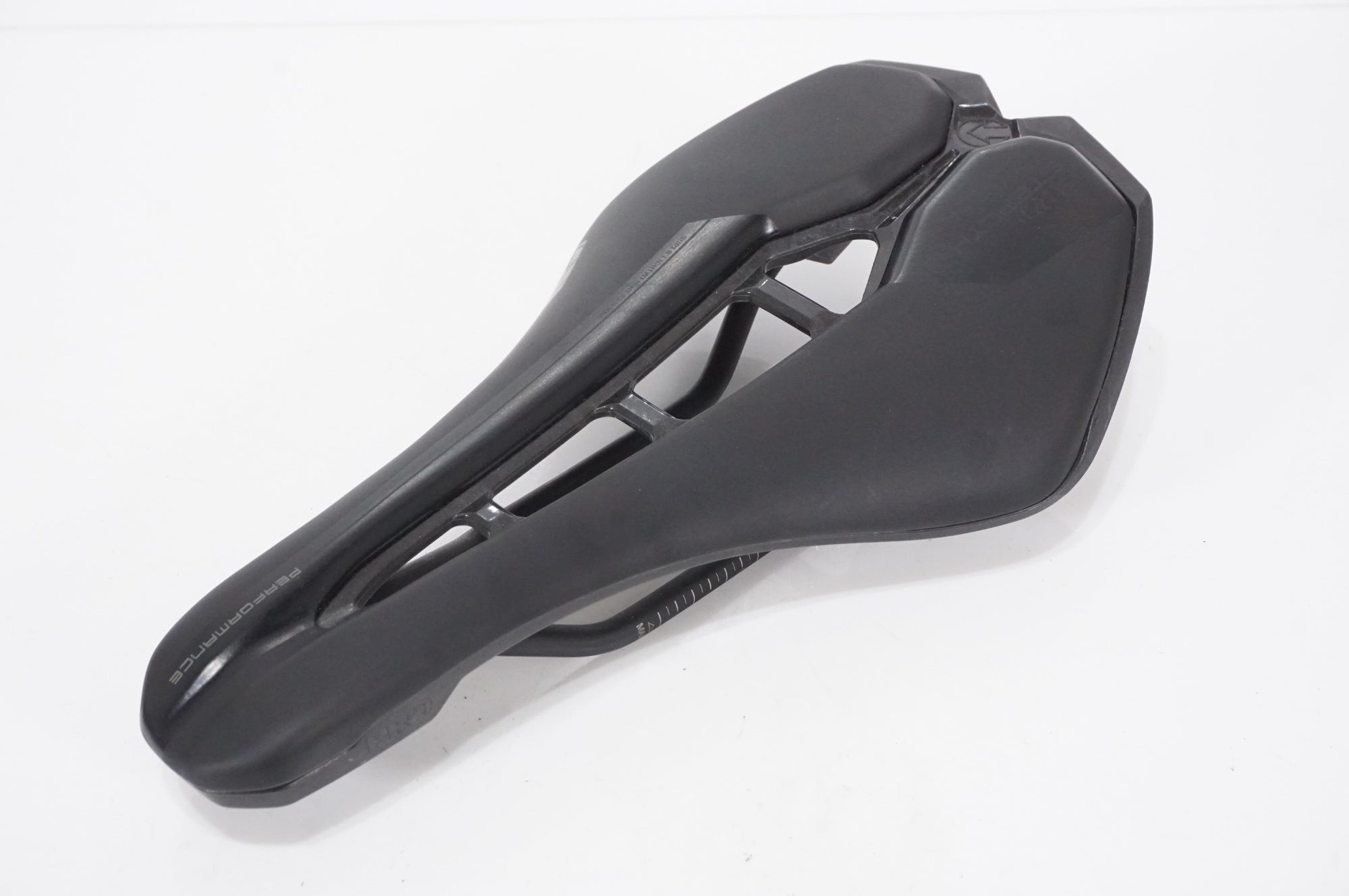 SHIMANO 「シマノ」 PRO STEALTH PERFORMANCE サドル / AKIBA店