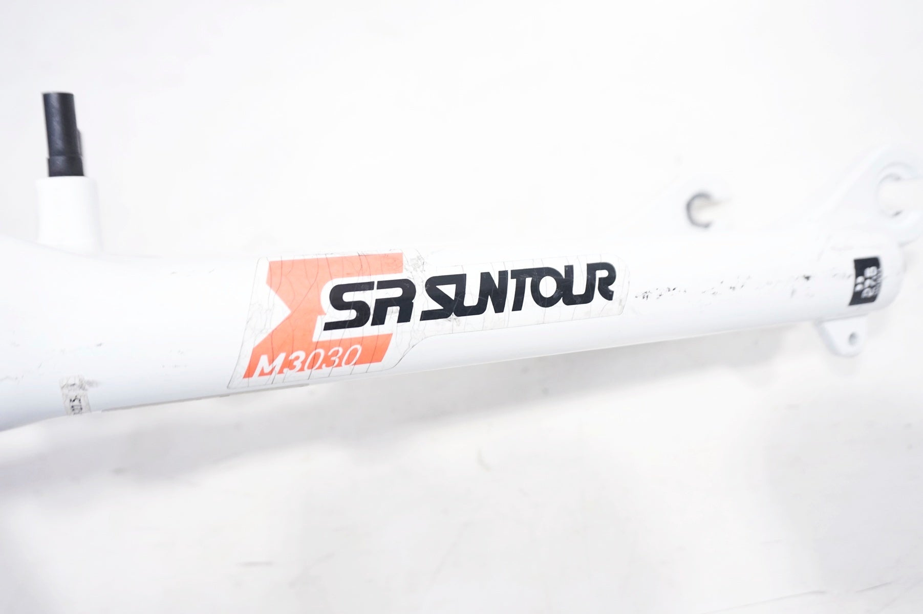 SR SUNTOUR 「エスアールサンツアー」 M3030 27.5インチ