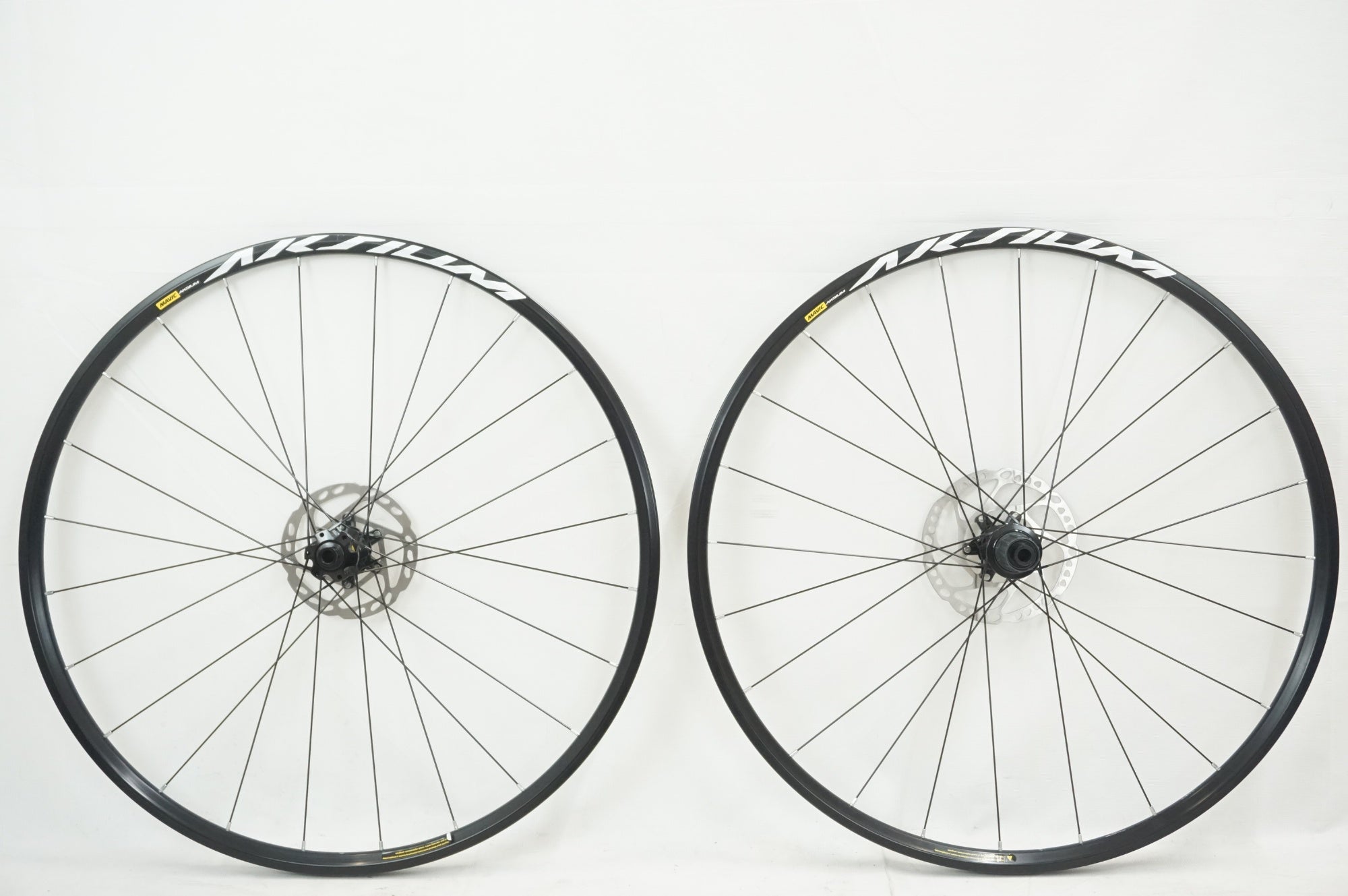 MAVIC 「マヴィック」 AKSIUM DISC シマノ11速 ホイールセット / 福岡店