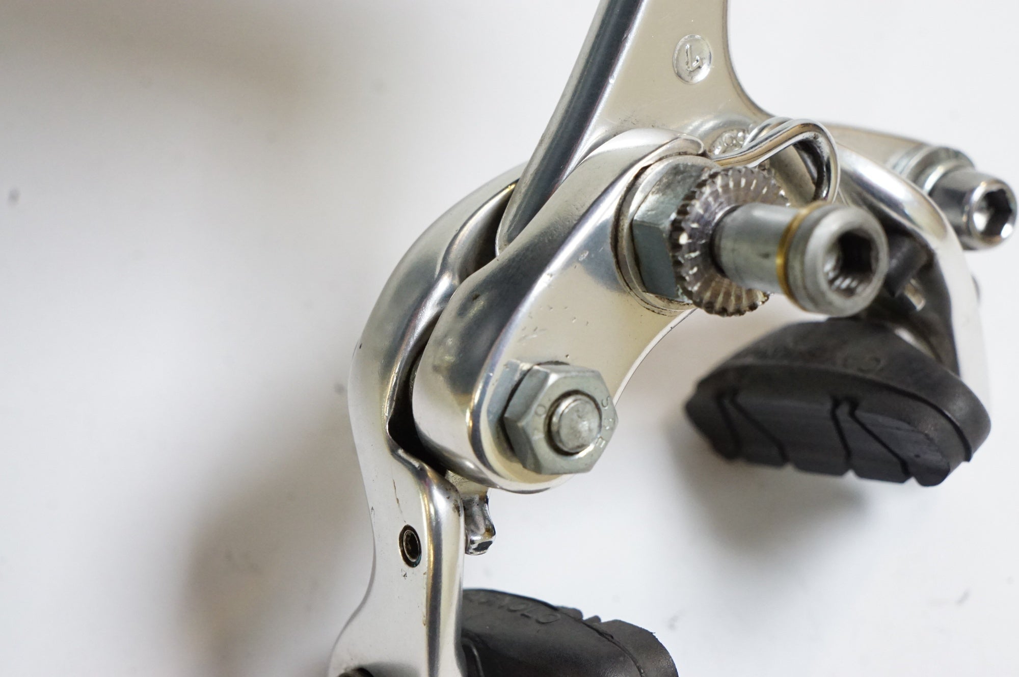 E74 カンパニョーロ Campagnolo Veloce キャリパーブレーキ CAMPAGNOLO 「カンパニョーロ」 VELOCE キャリパーブレーキ