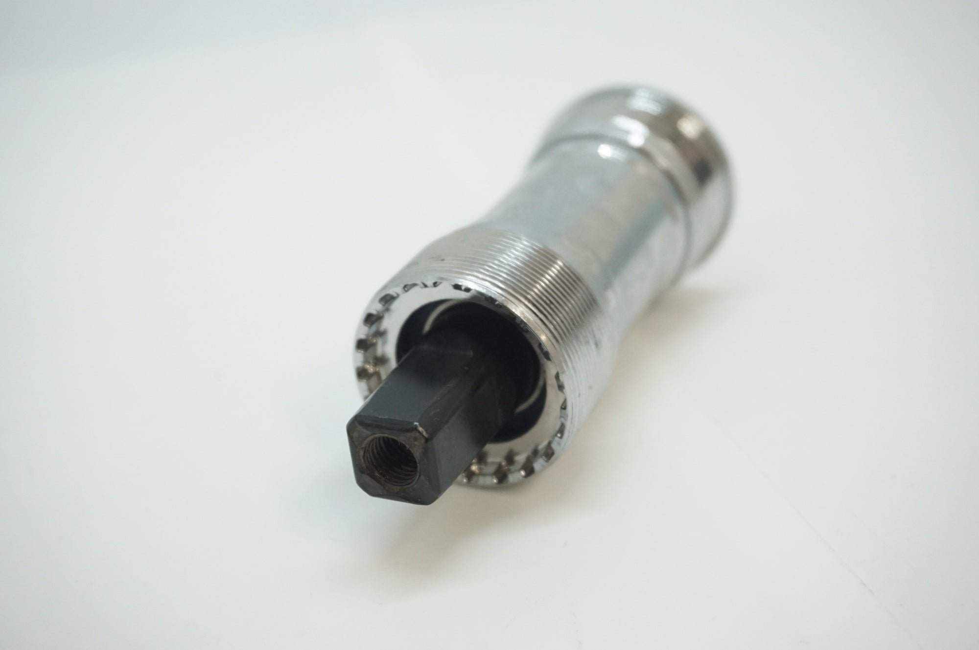 TANGE 「タンゲ」 ボトムブラケット / 福岡店