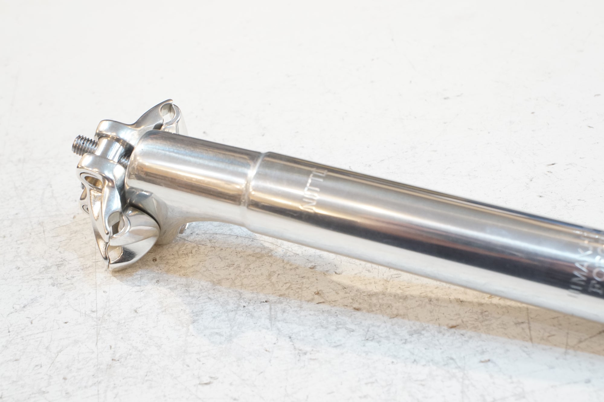 NITTO 「ニットー」 NJS SP72-W44 NJS φ27.0 210mm シートポスト