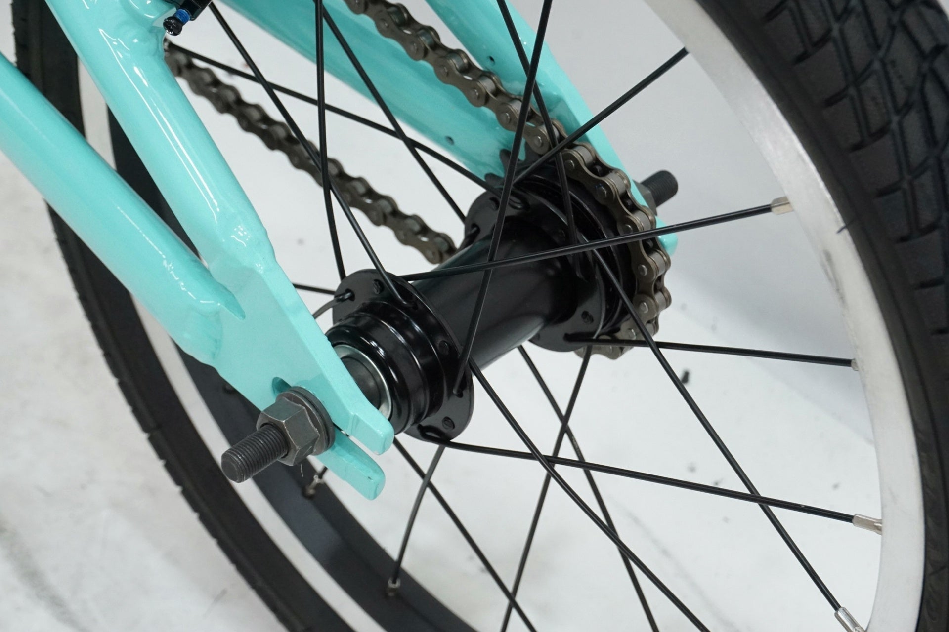 BIANCHI 「ビアンキ」 PIRATA16 2022年モデル キッズバイク / 有明