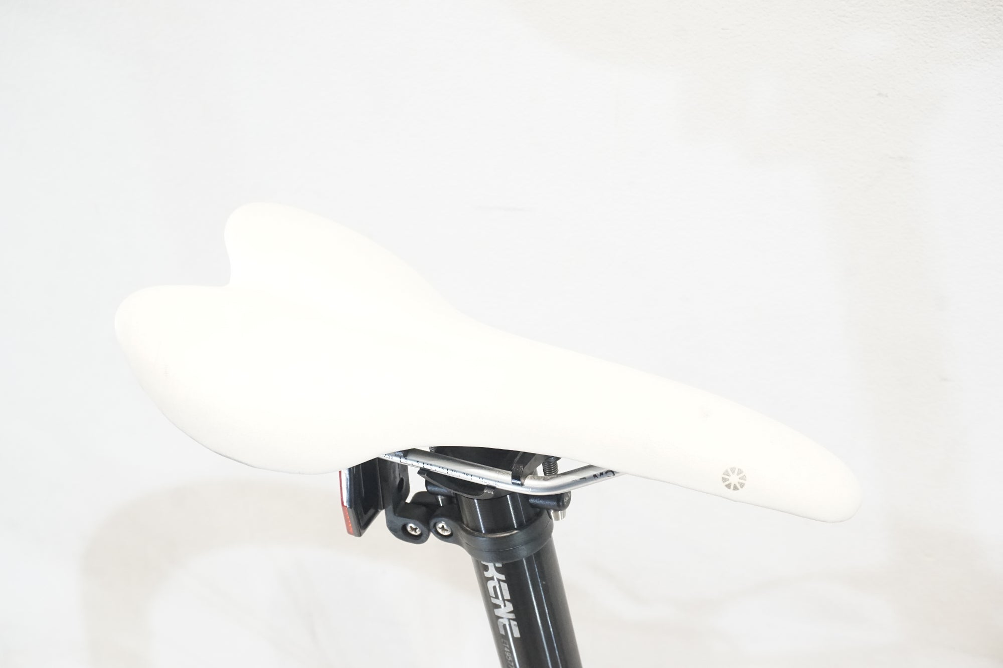 DAHON 「ダホン」 MU ELITE 2017年モデル 20インチ 折り畳み自転車 / 横浜戸塚店